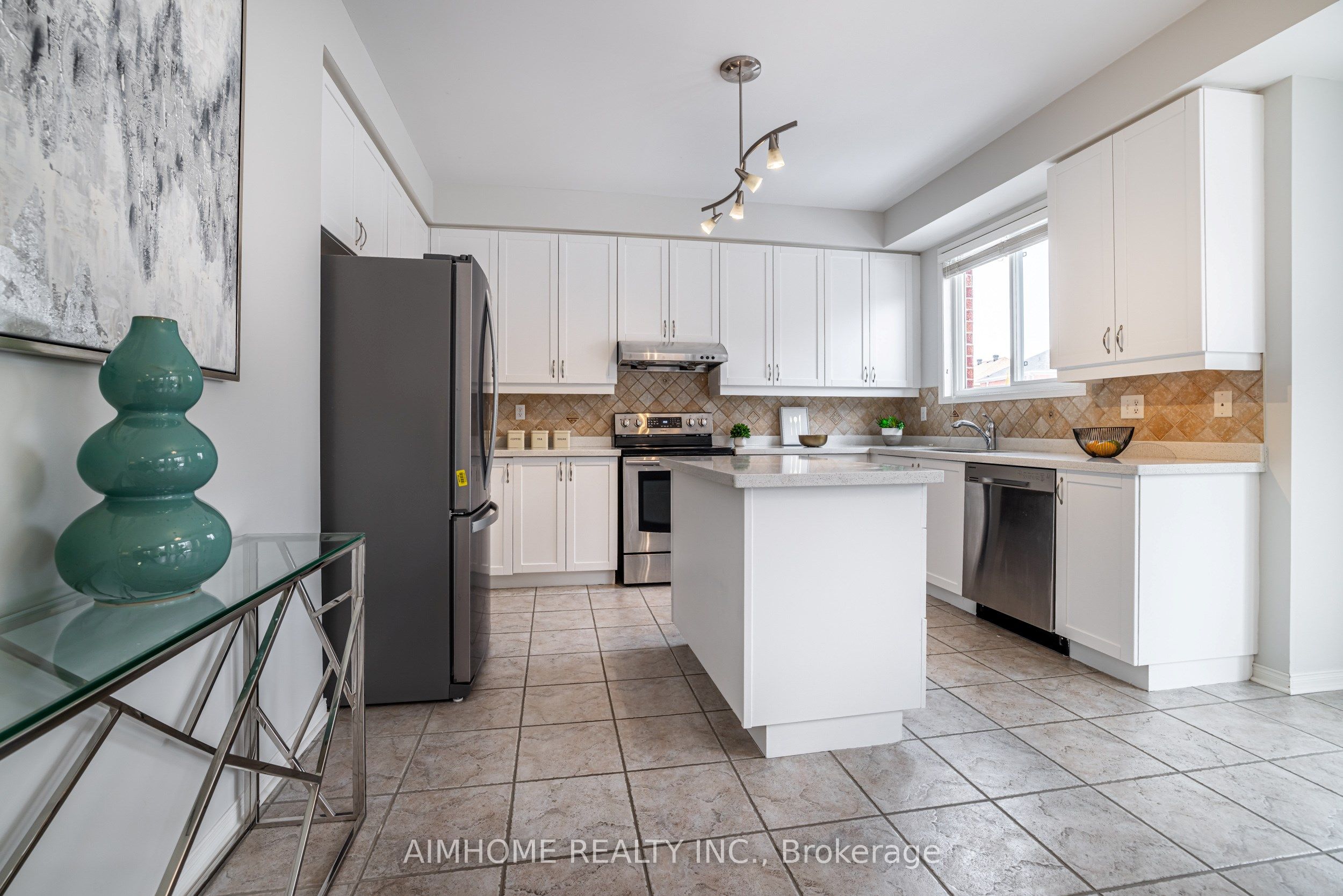 47 Golden Meadow Drive Property Photo 9