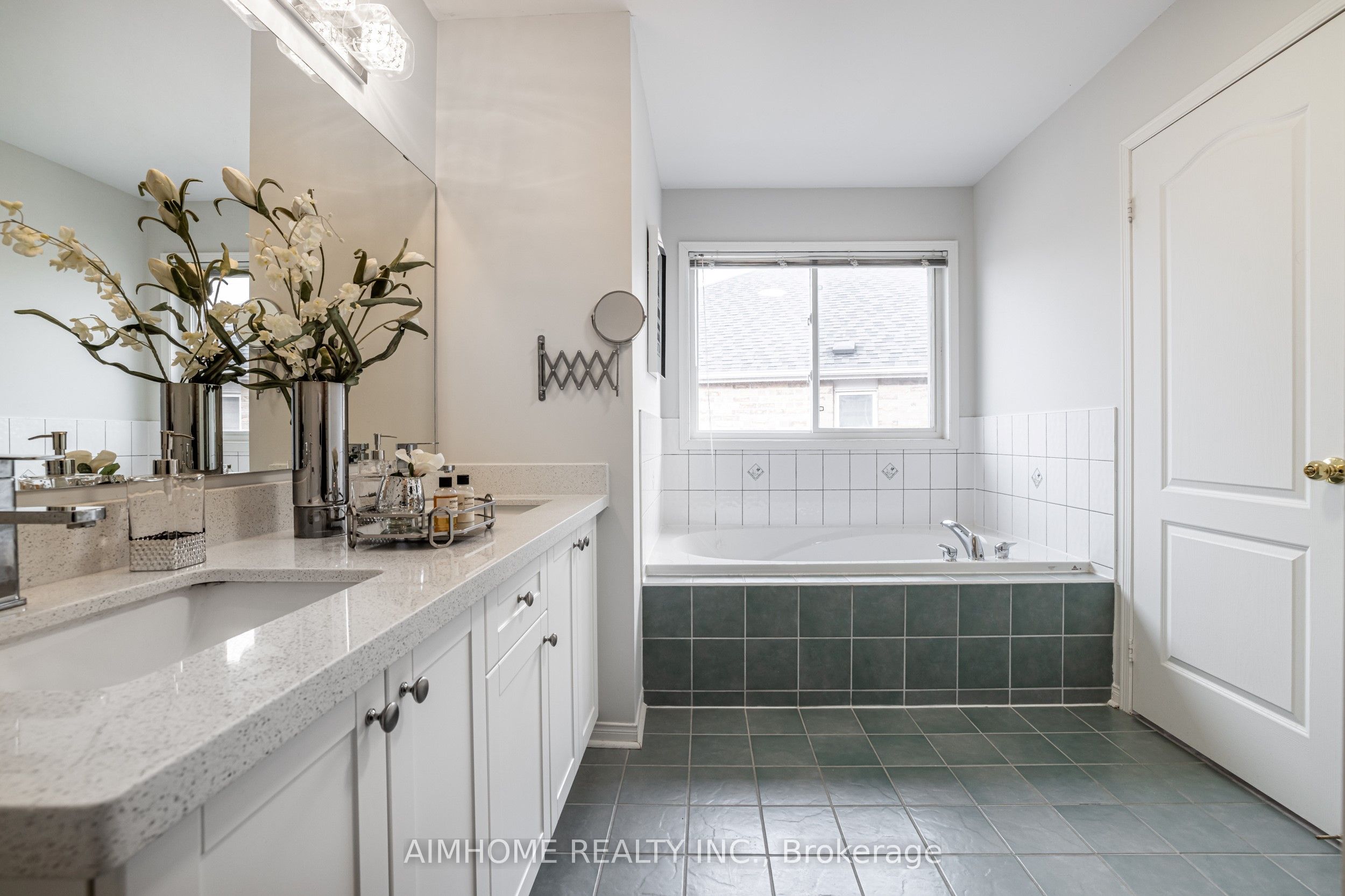 47 Golden Meadow Drive Property Photo 16