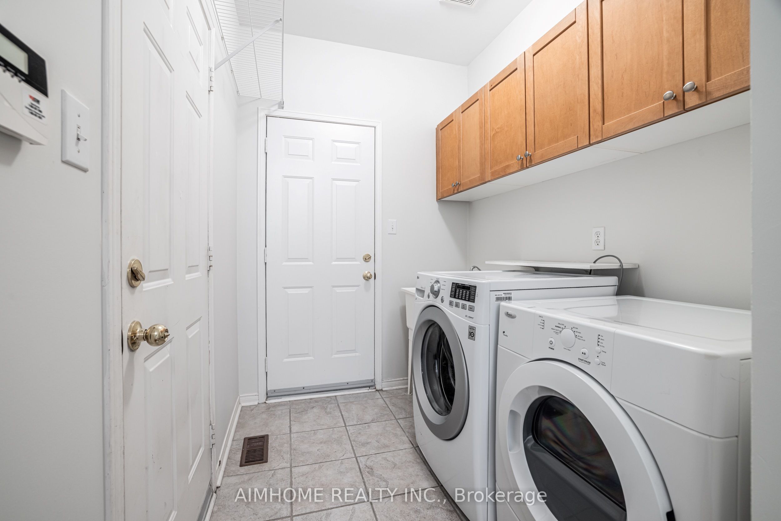 47 Golden Meadow Drive Property Photo 22