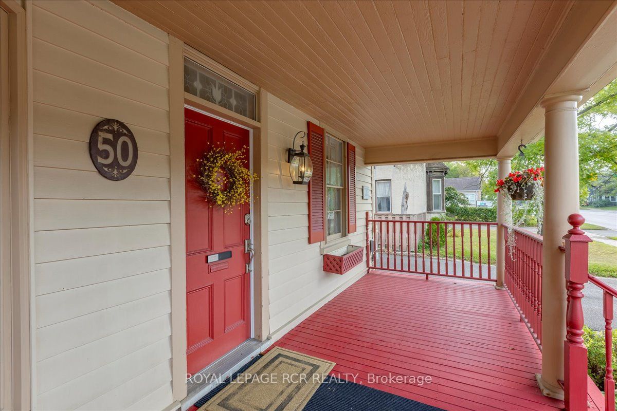 50 Wellington Street E Property Photo 6