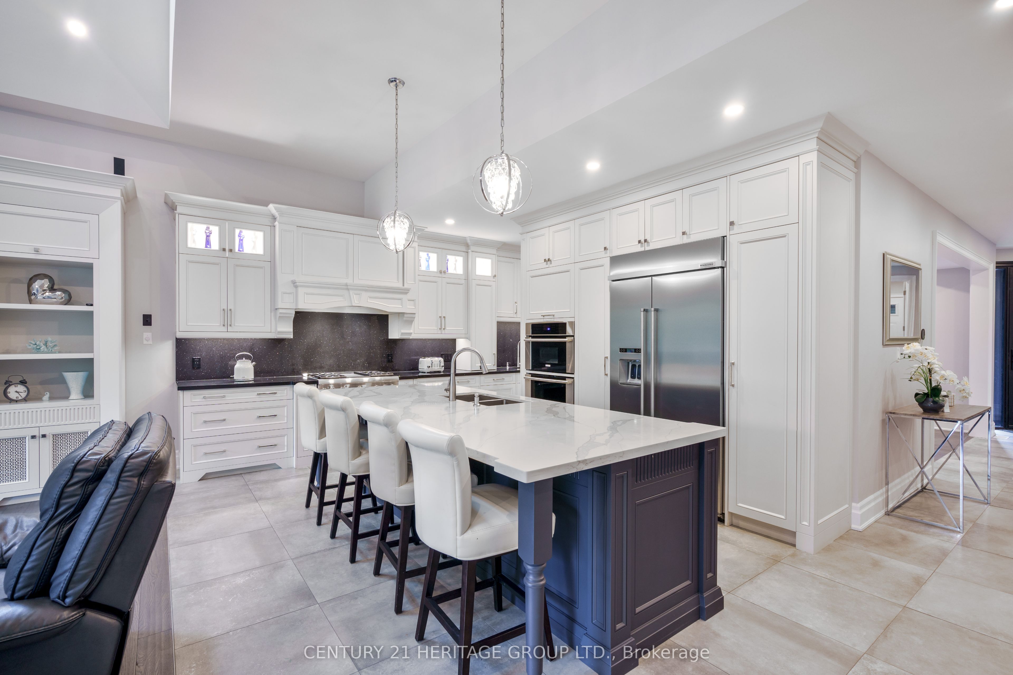 1894 Simcoe Boulevard Property Photo 8