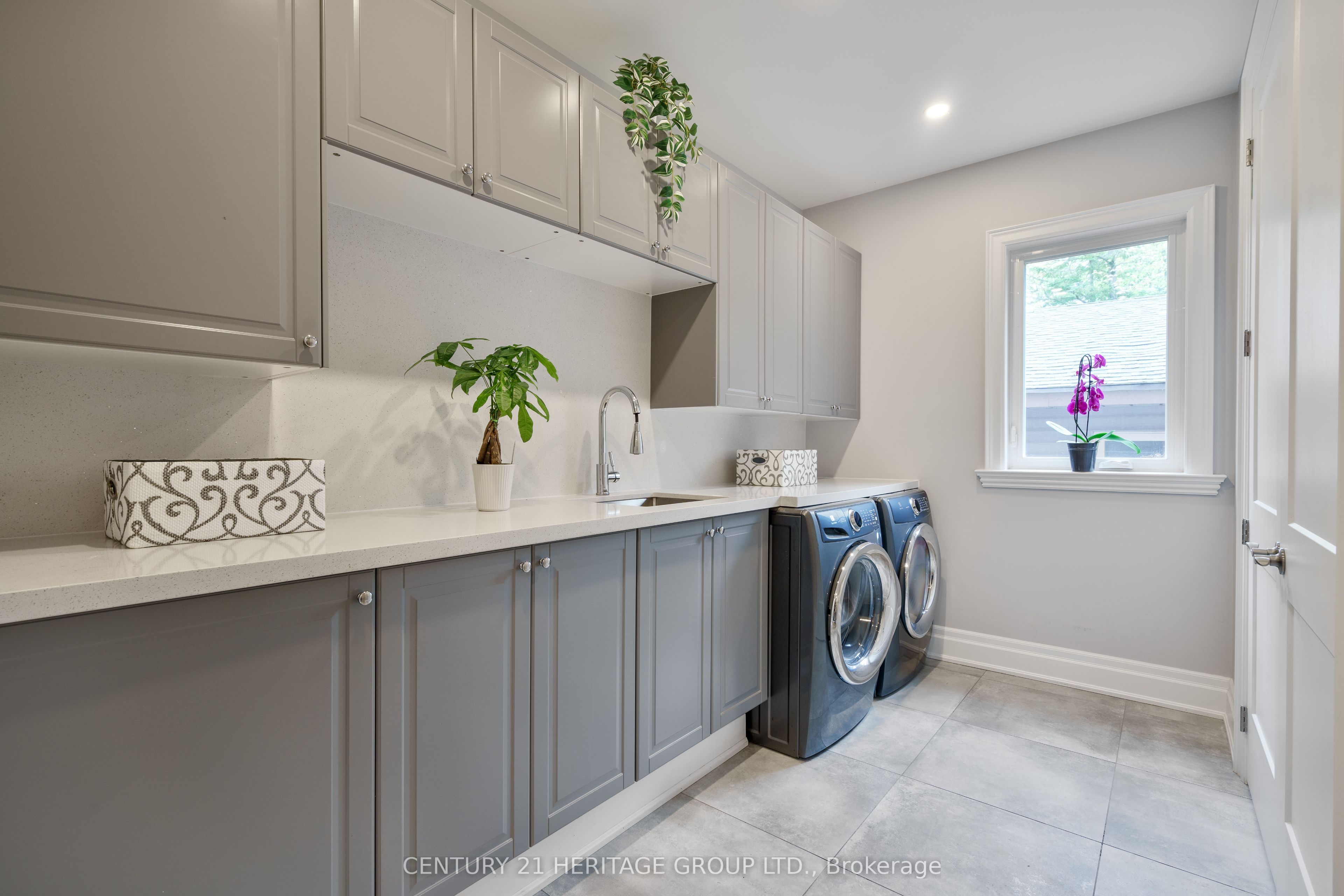 1894 Simcoe Boulevard Property Photo 14