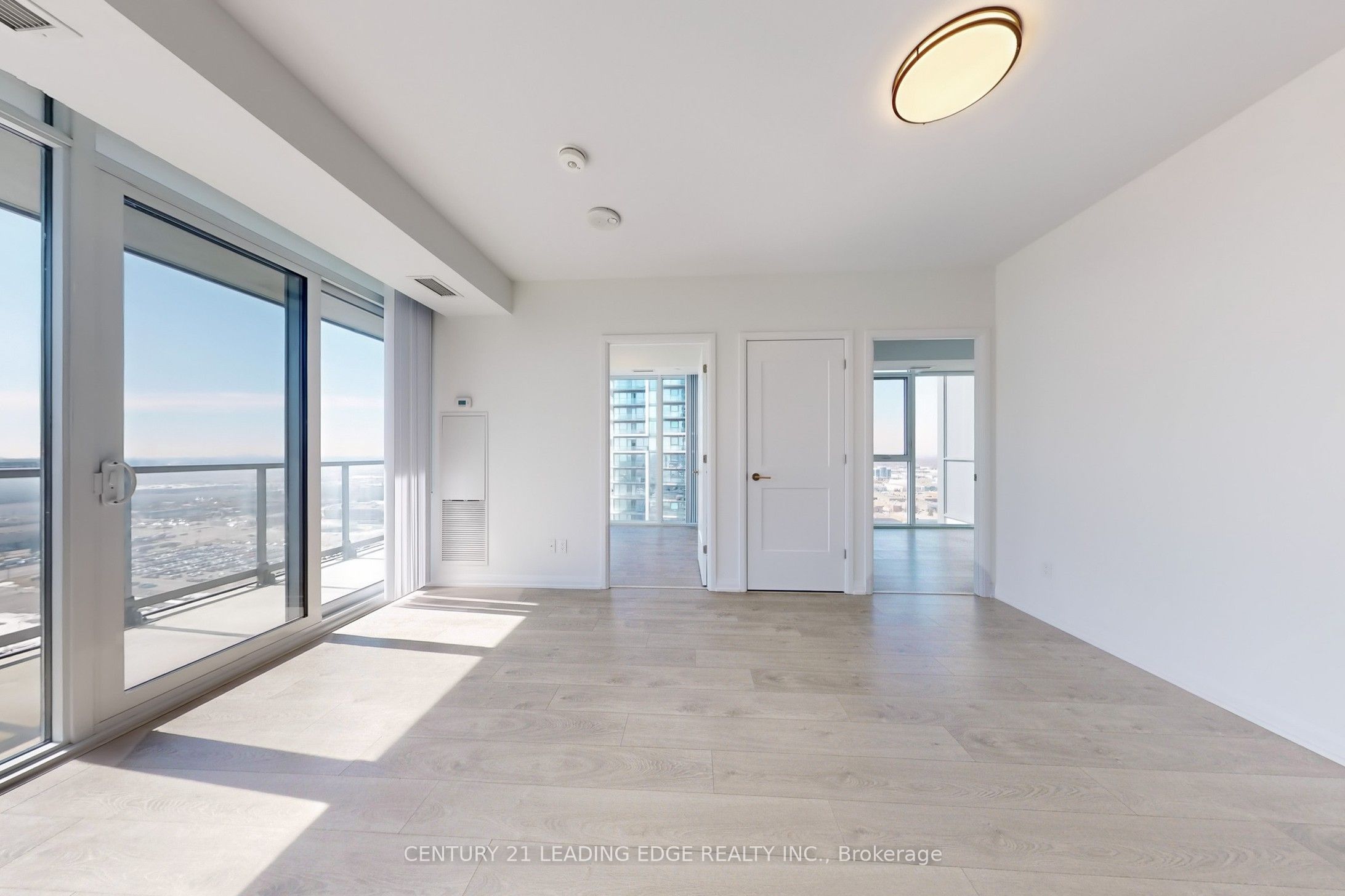#2406 - 7895 Jane Street Property Photo 15