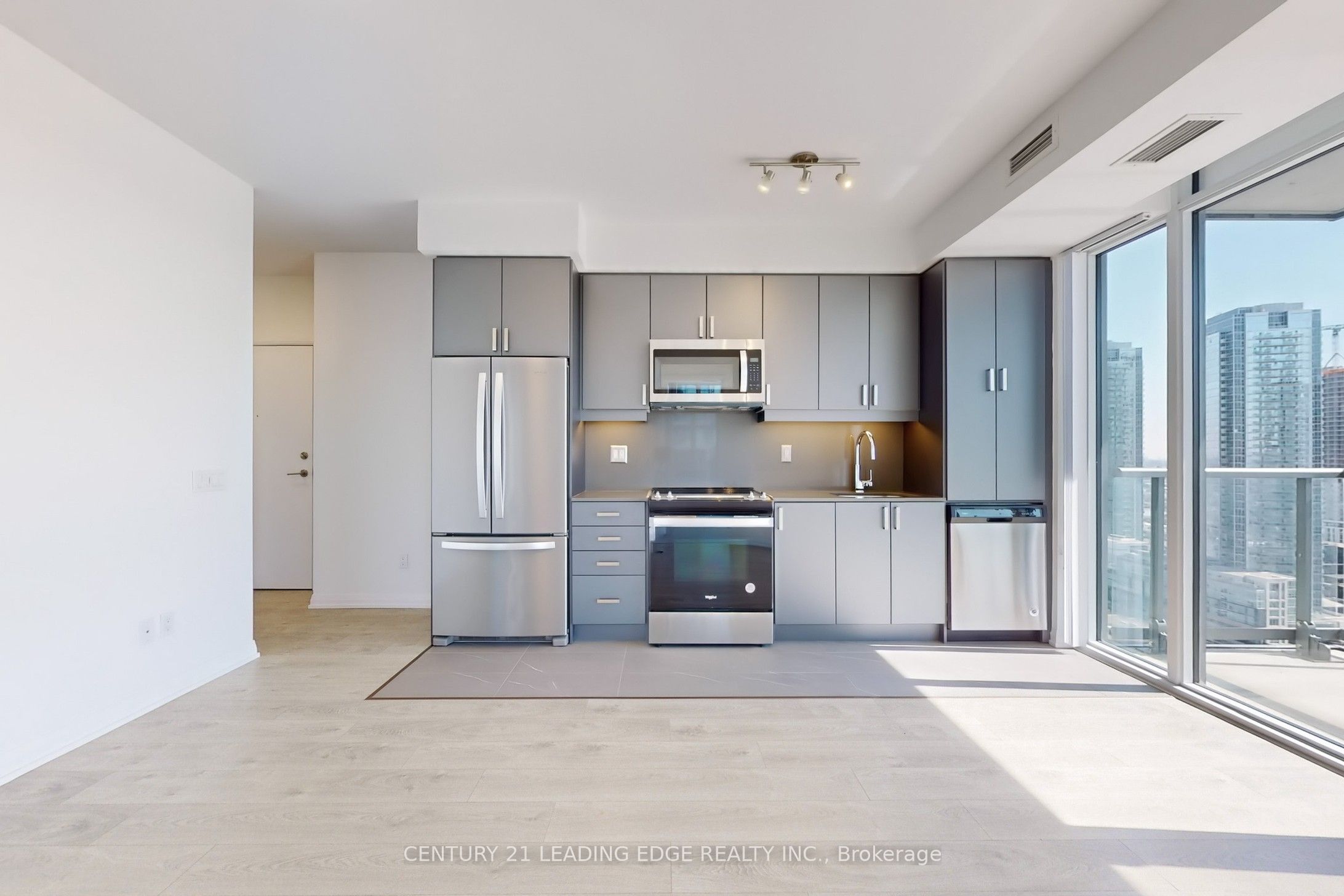 #2406 - 7895 Jane Street Property Photo 16