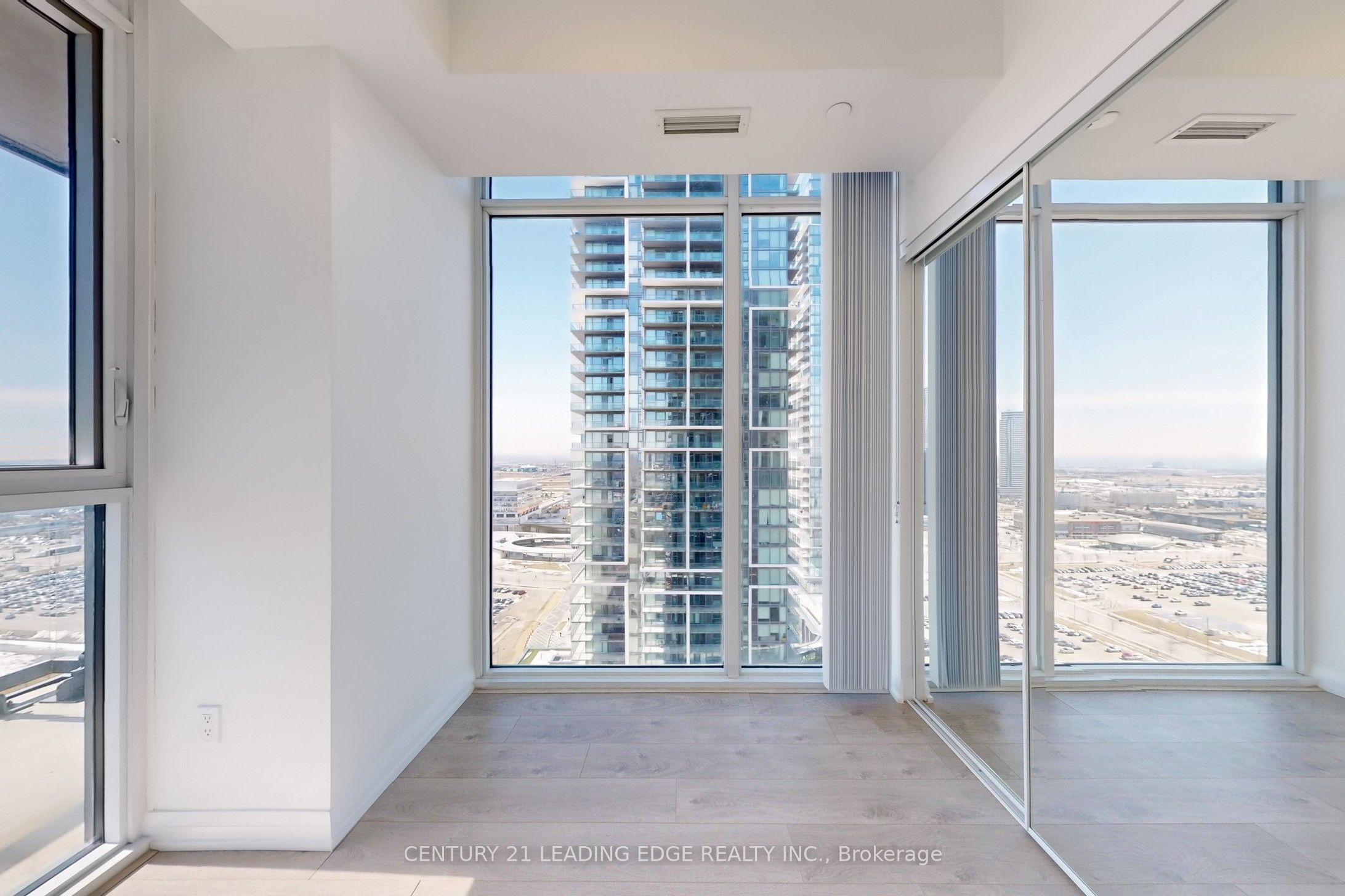 #2406 - 7895 Jane Street Property Photo 25