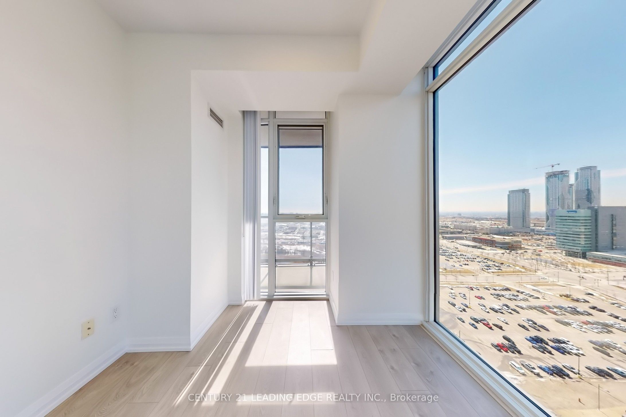 #2406 - 7895 Jane Street Property Photo 27