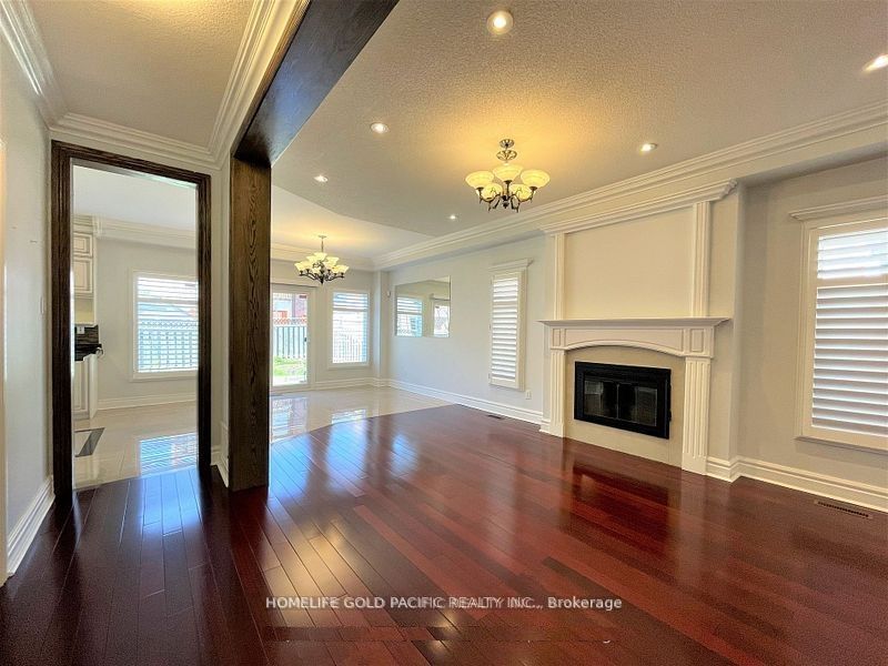 95 Tomlinson Circle Property Photo 6