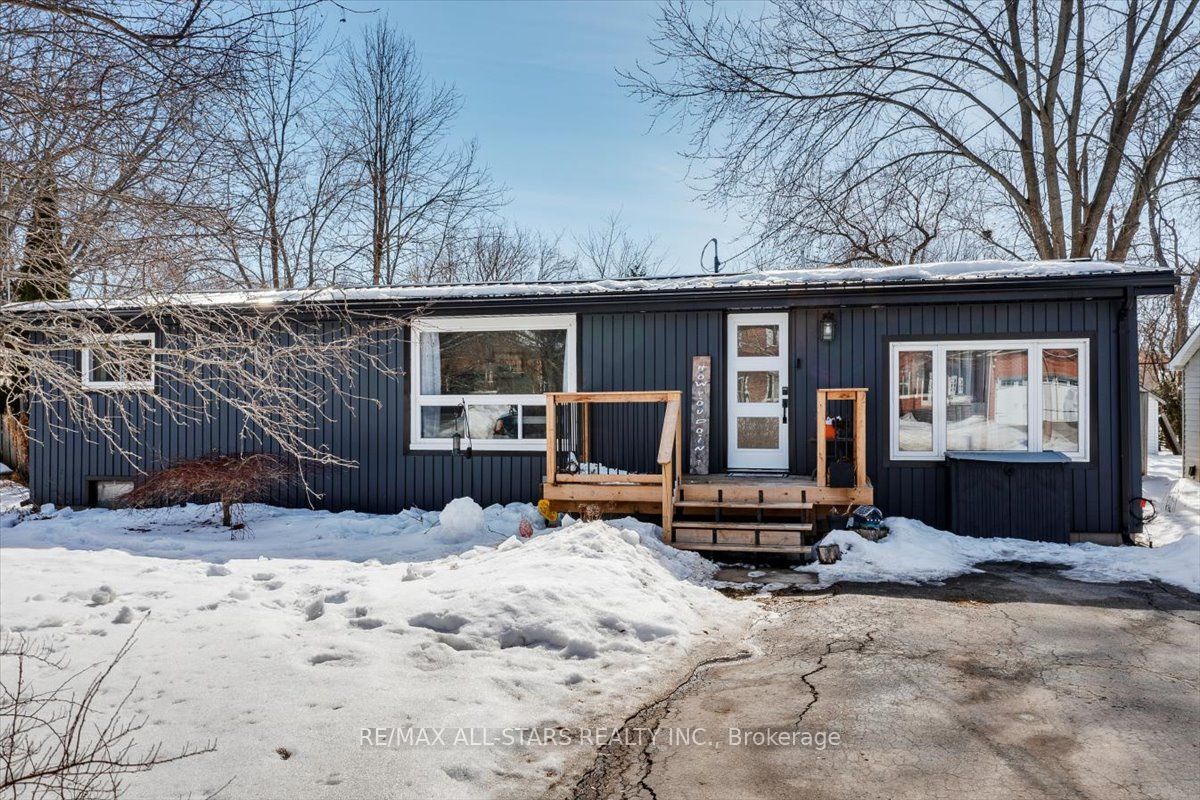 155 Gwendolyn Boulevard Property Photo