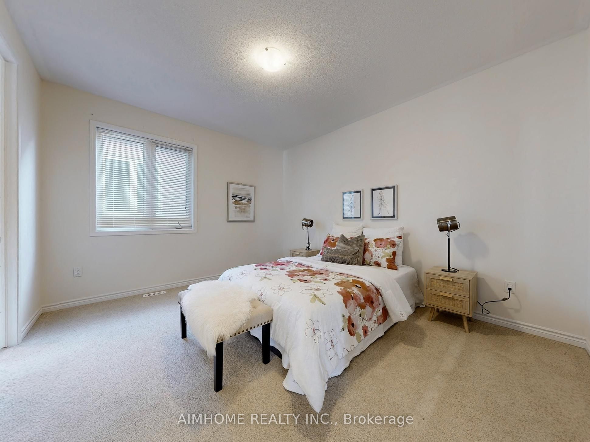 99 Bridgepointe Court Property Photo 41