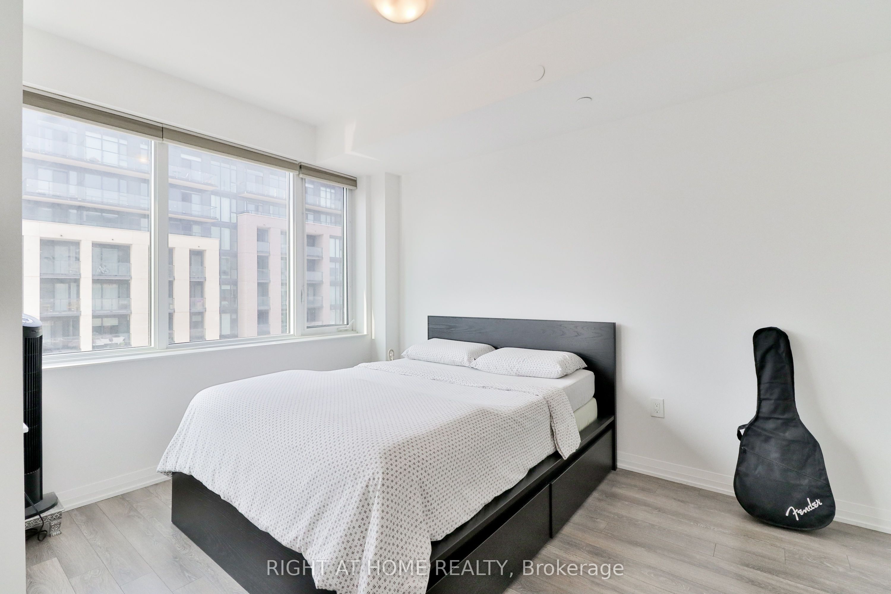 #832 - 99 Eagle Rock Way Property Photo 19