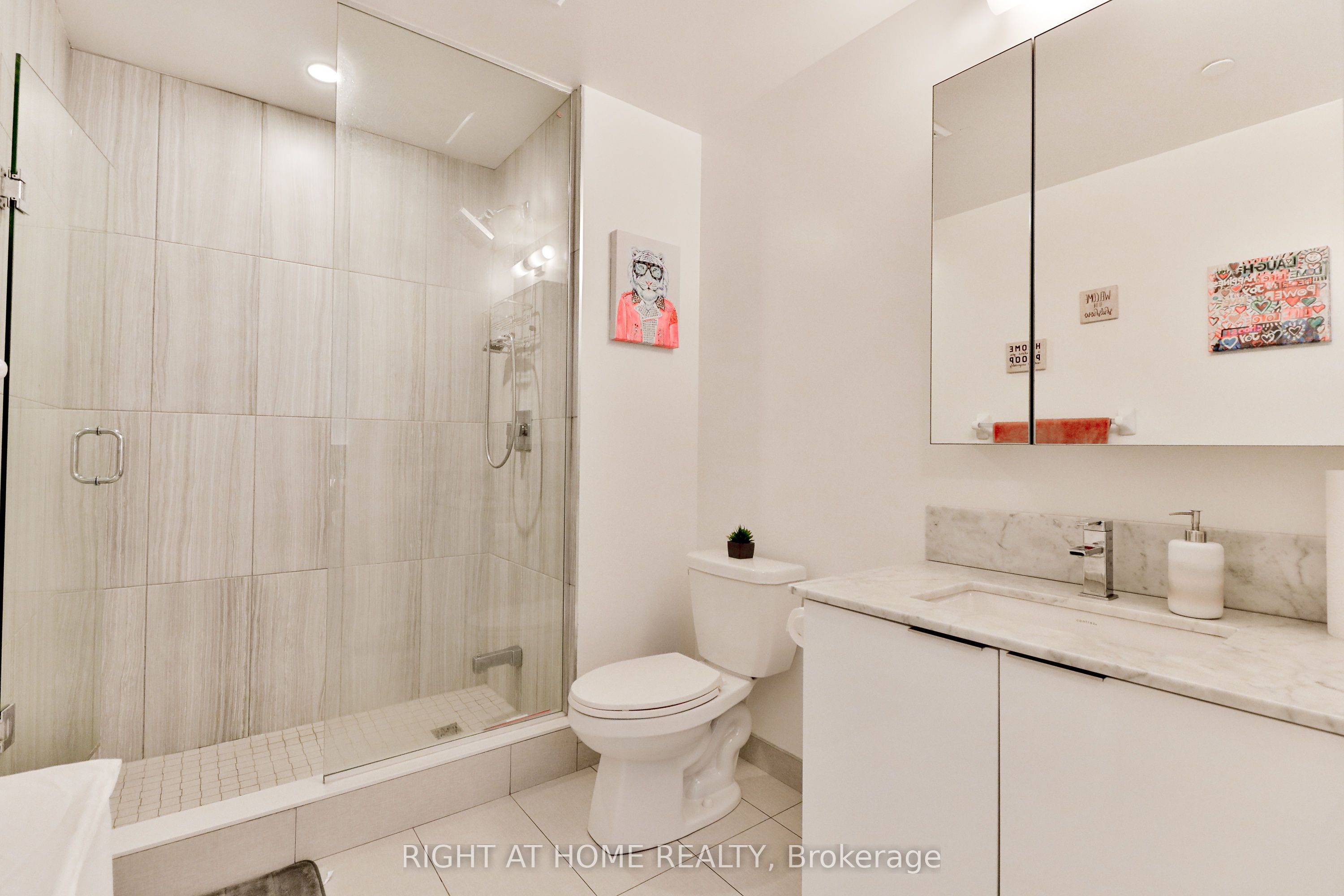 #832 - 99 Eagle Rock Way Property Photo 21