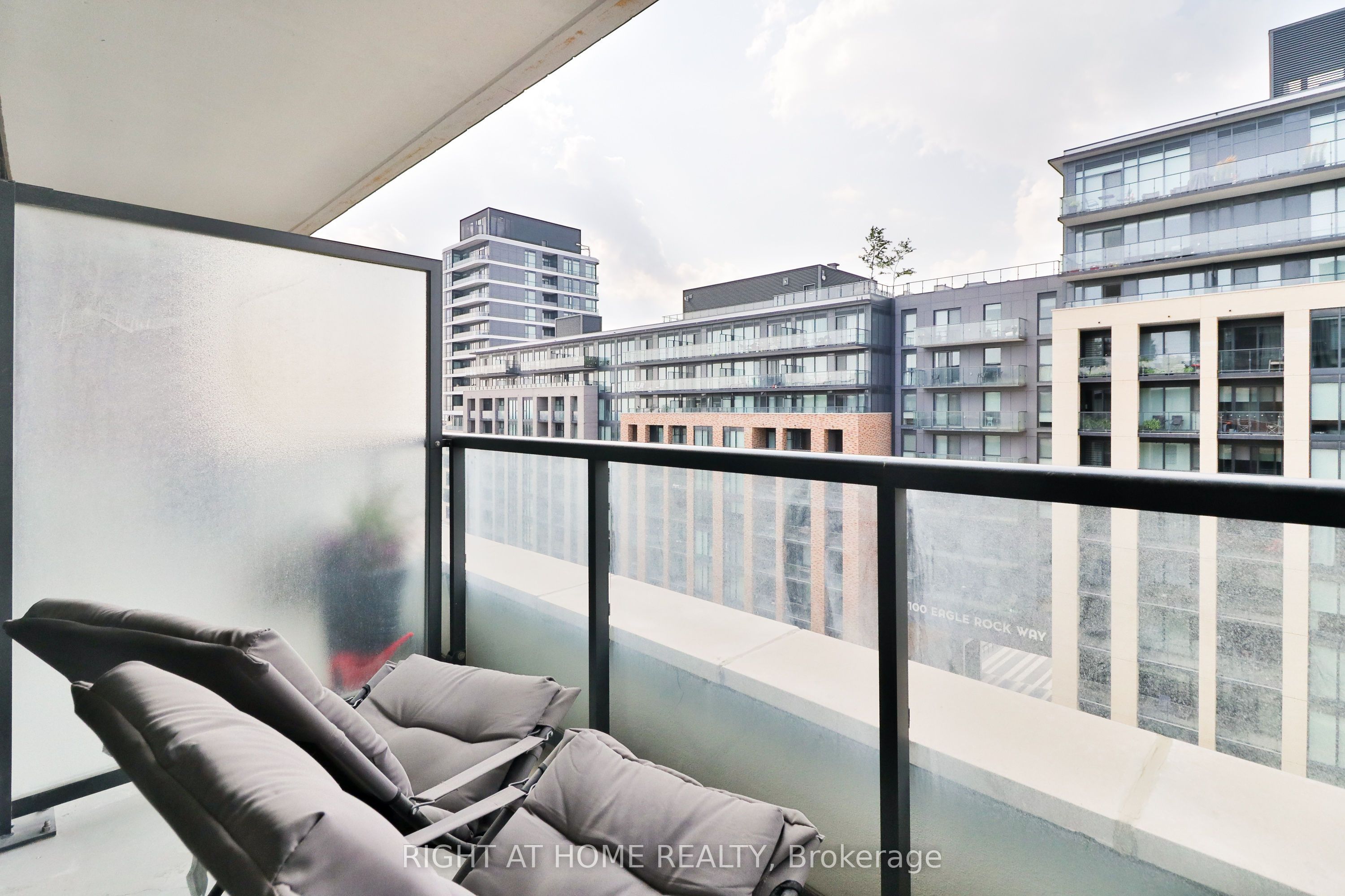#832 - 99 Eagle Rock Way Property Photo 23
