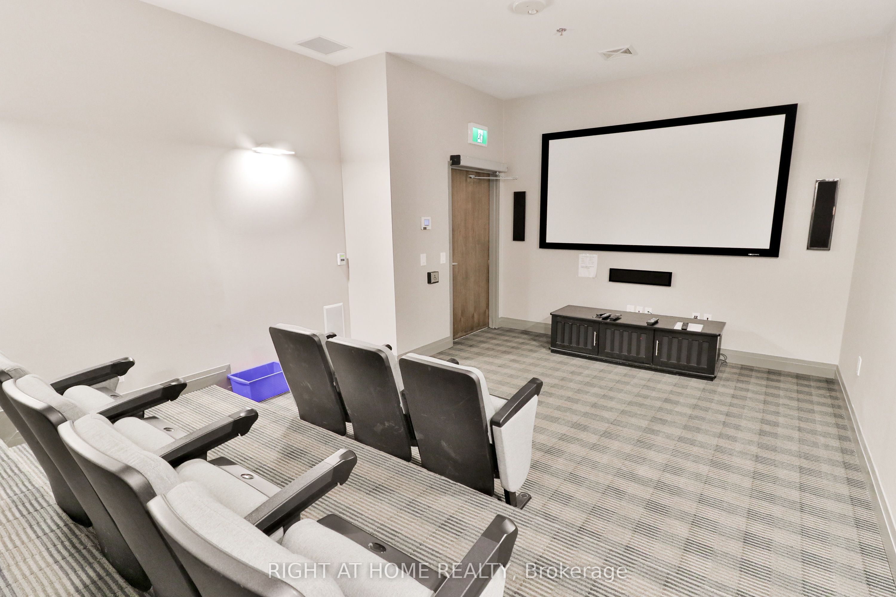 #832 - 99 Eagle Rock Way Property Photo 27