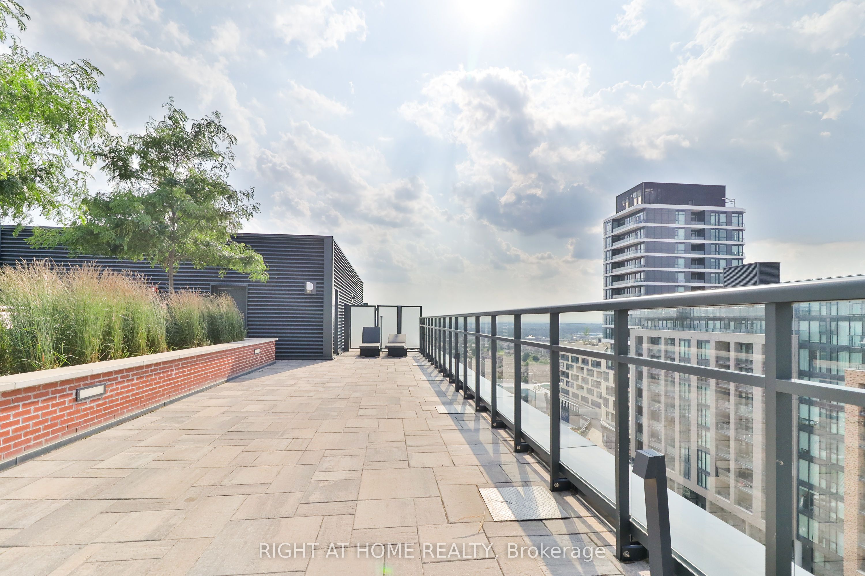 #832 - 99 Eagle Rock Way Property Photo 35