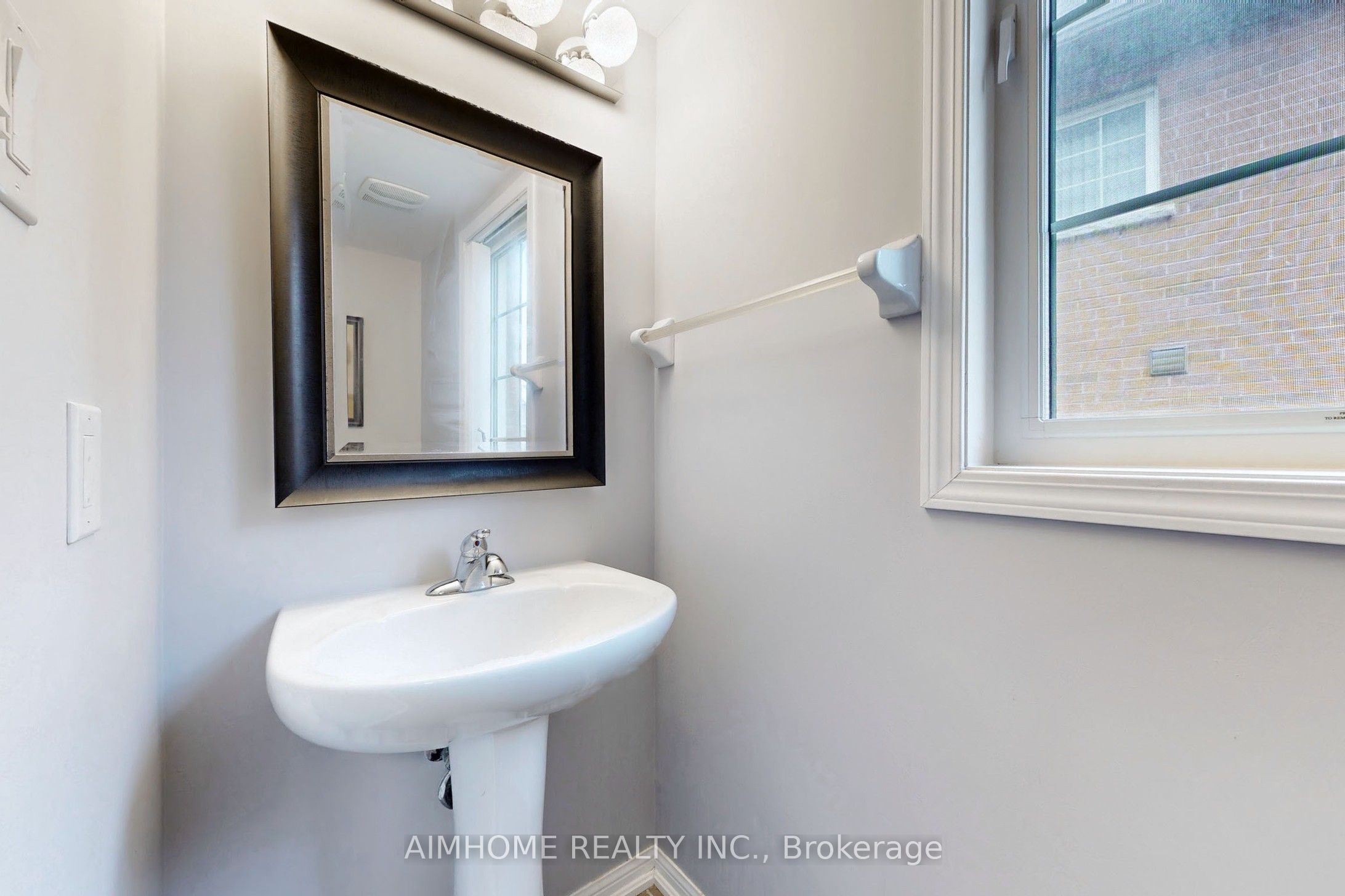 35 Edwin Pearson St Property Photo 16