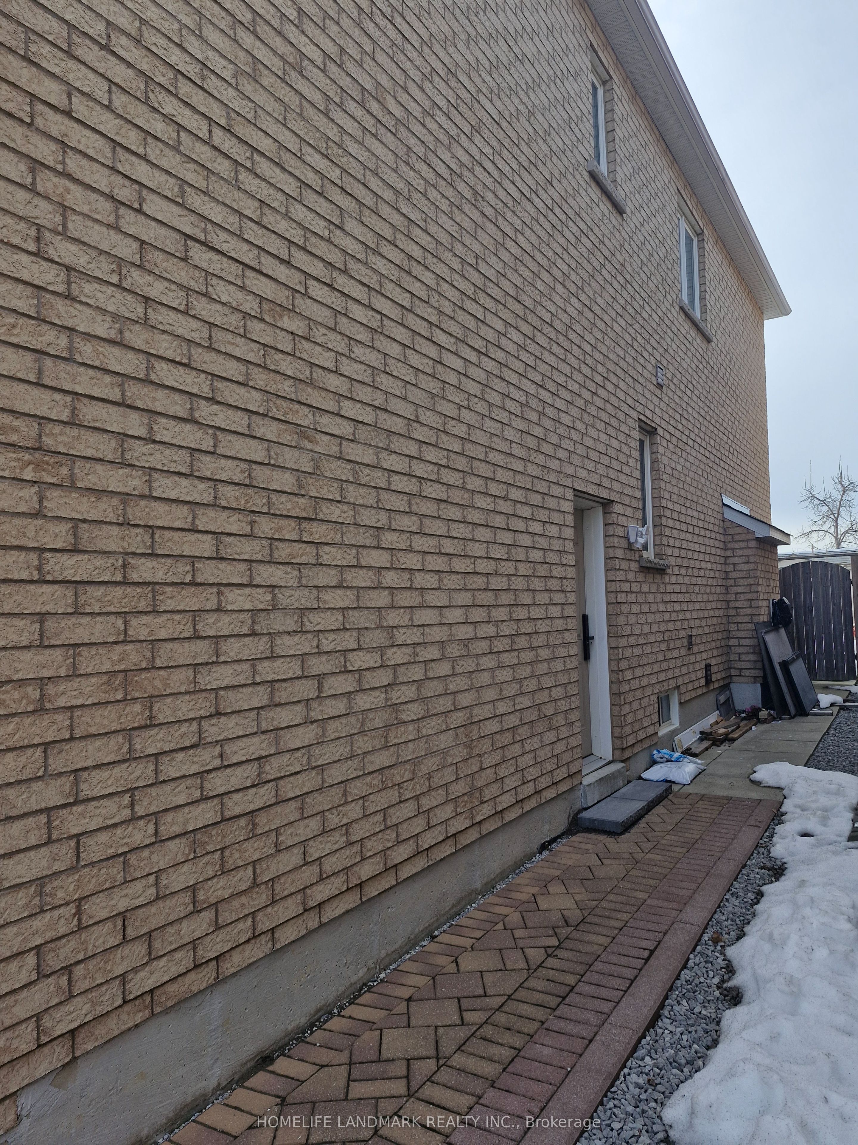 6 Bussa Rd Property Photo 2