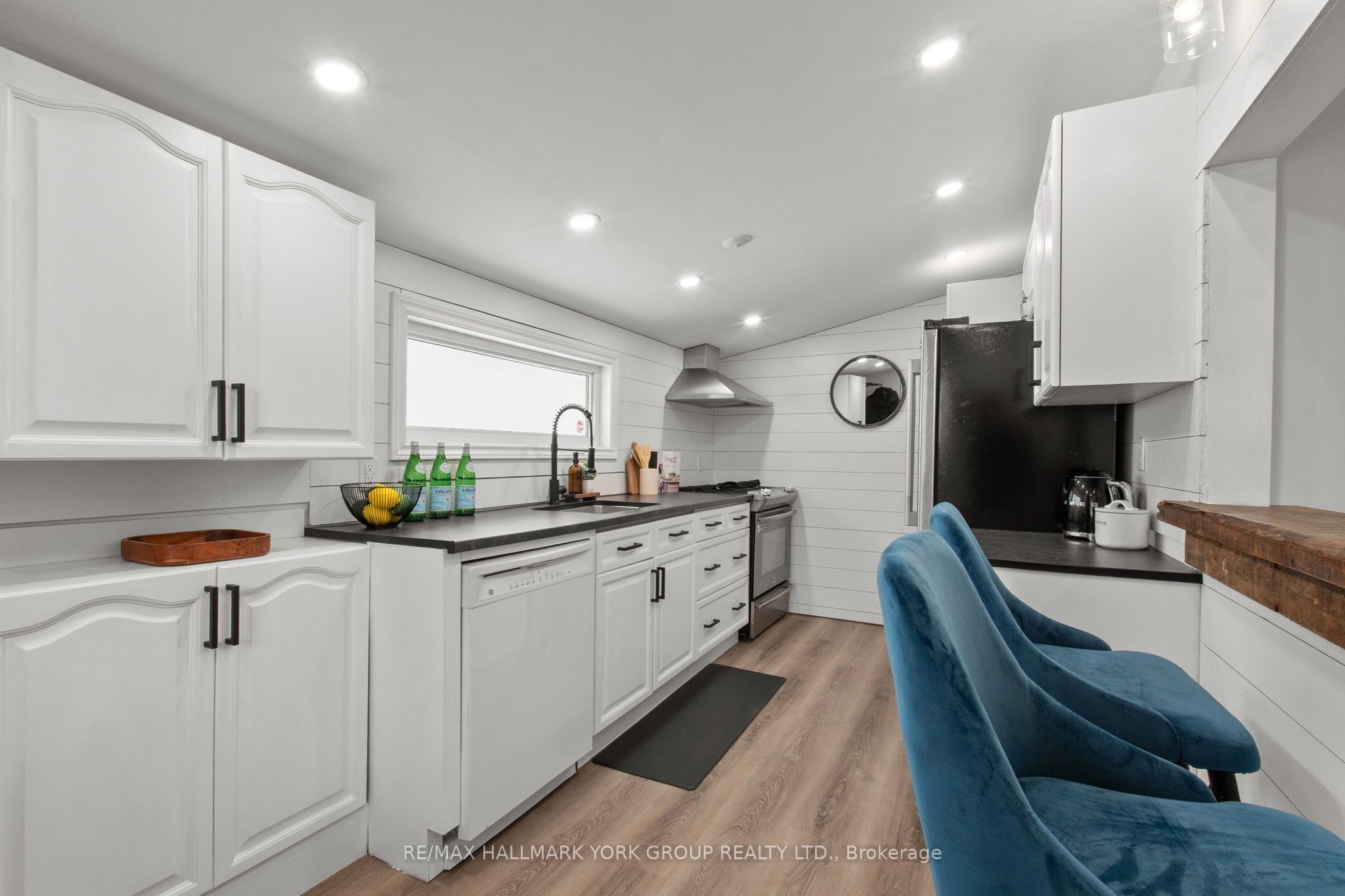 247 Shorecrest Road Property Photo 11