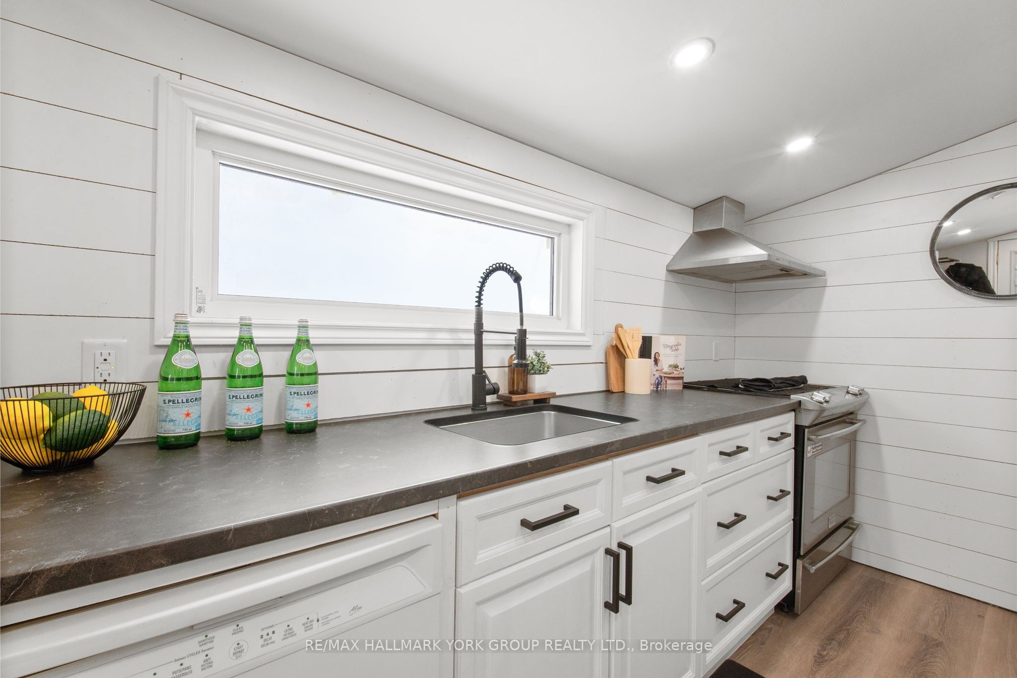 247 Shorecrest Road Property Photo 12