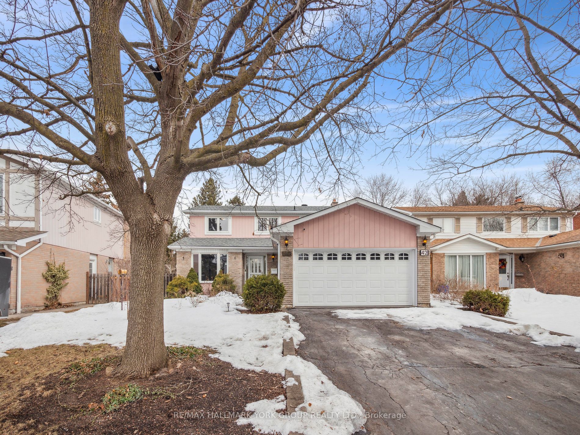 42 Drumern Cres Property Photo 1