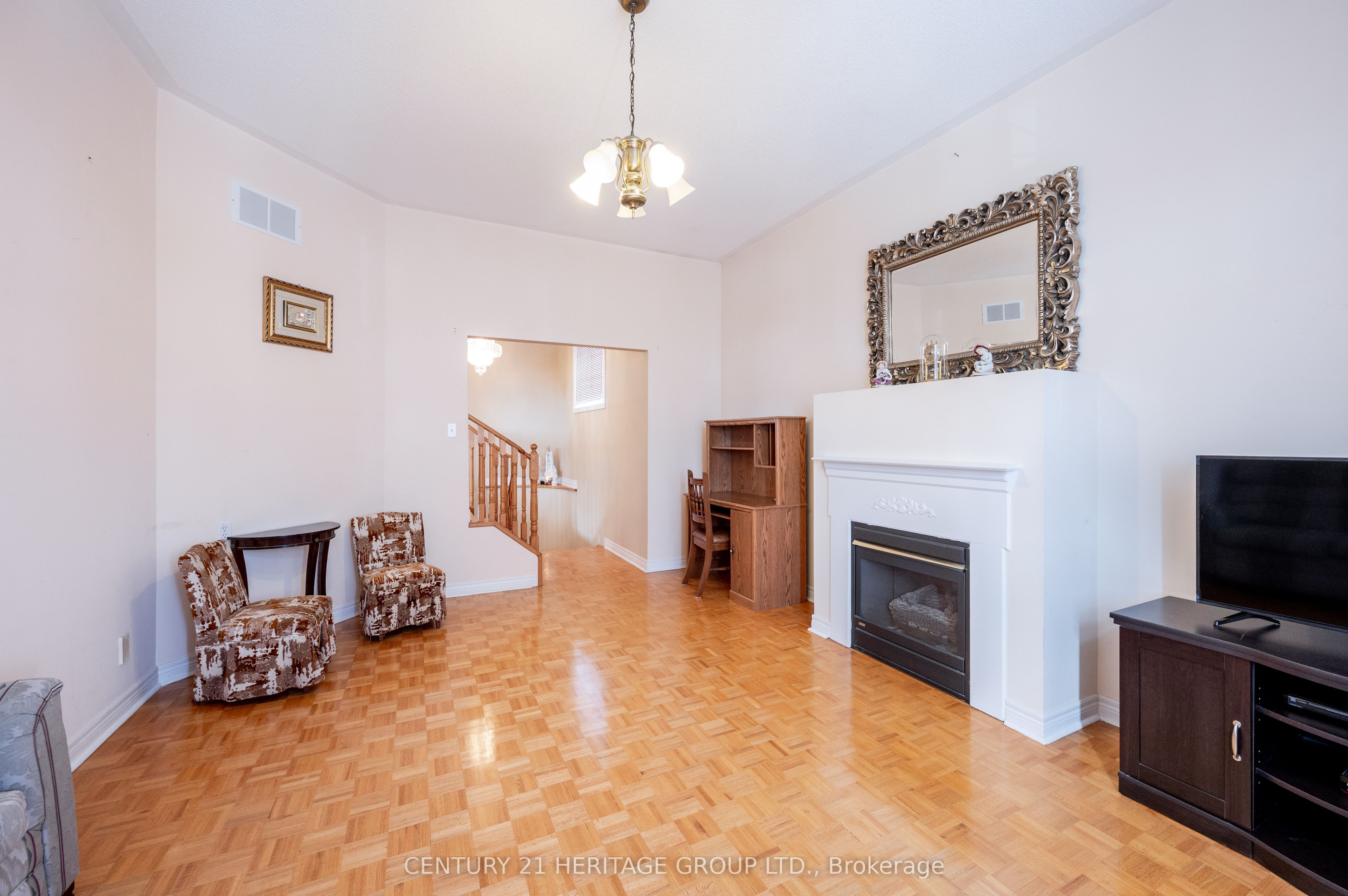 73 Solway Ave Property Photo 25