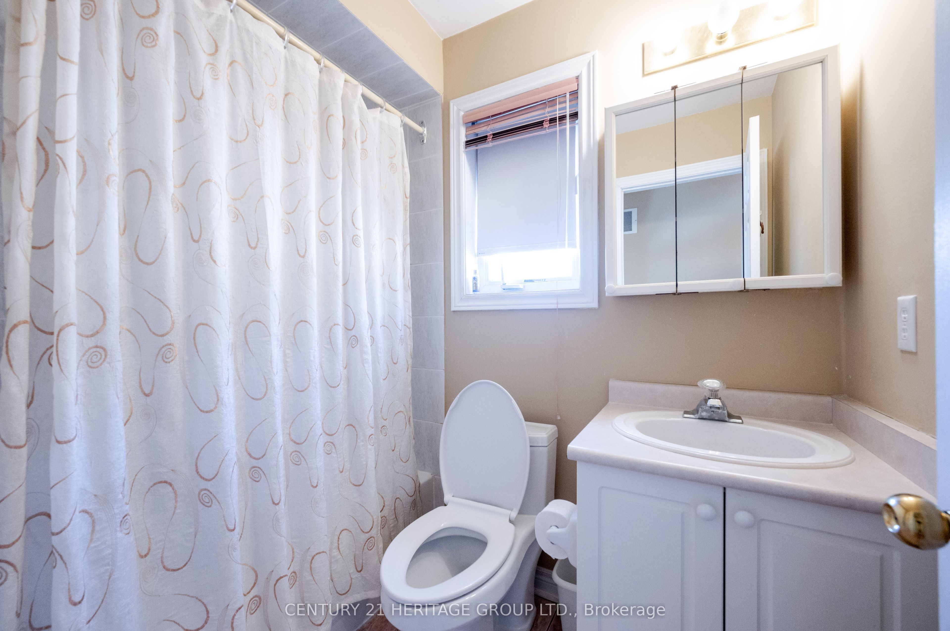 73 Solway Ave Property Photo 33