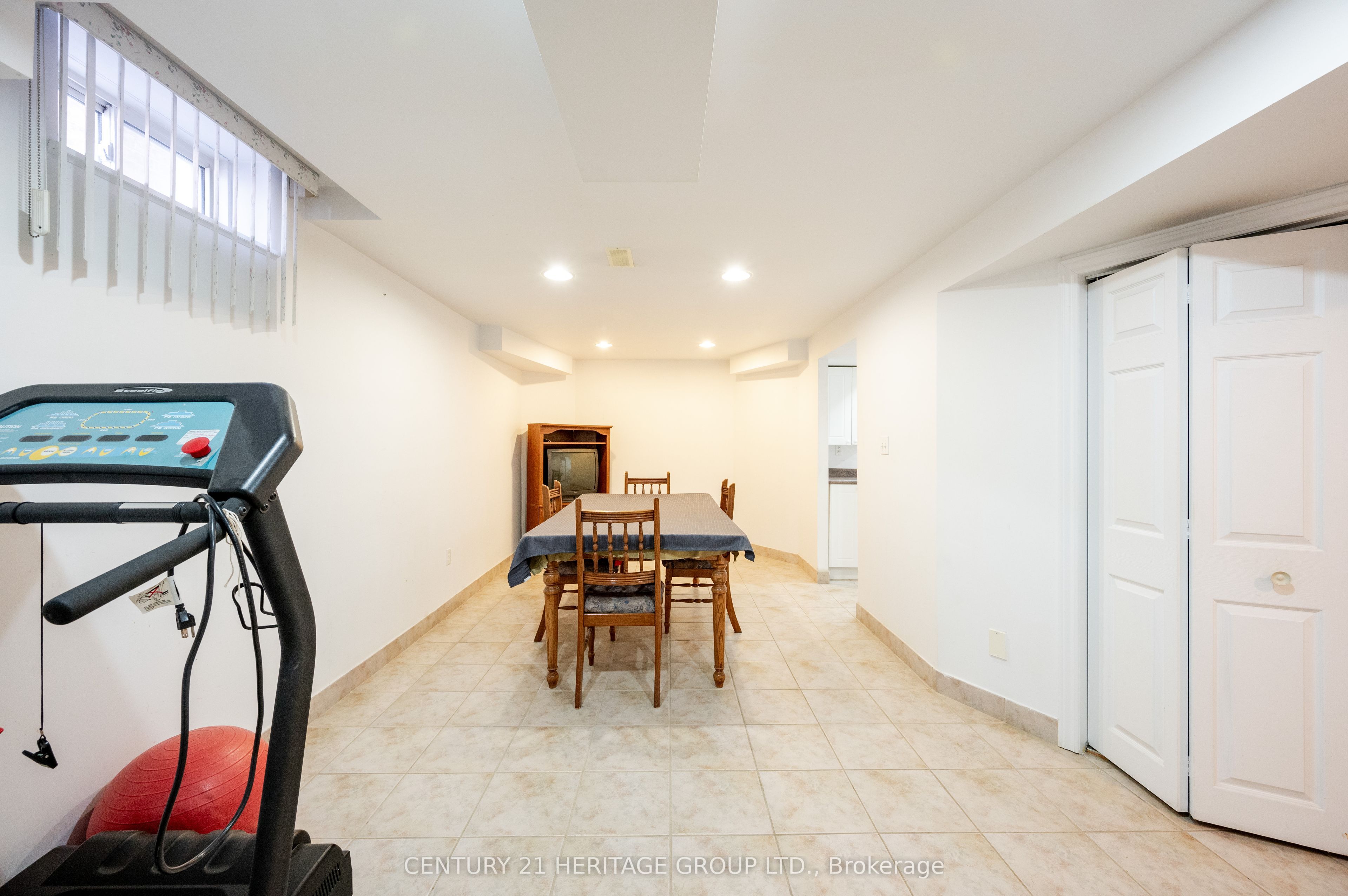 73 Solway Ave Property Photo 39