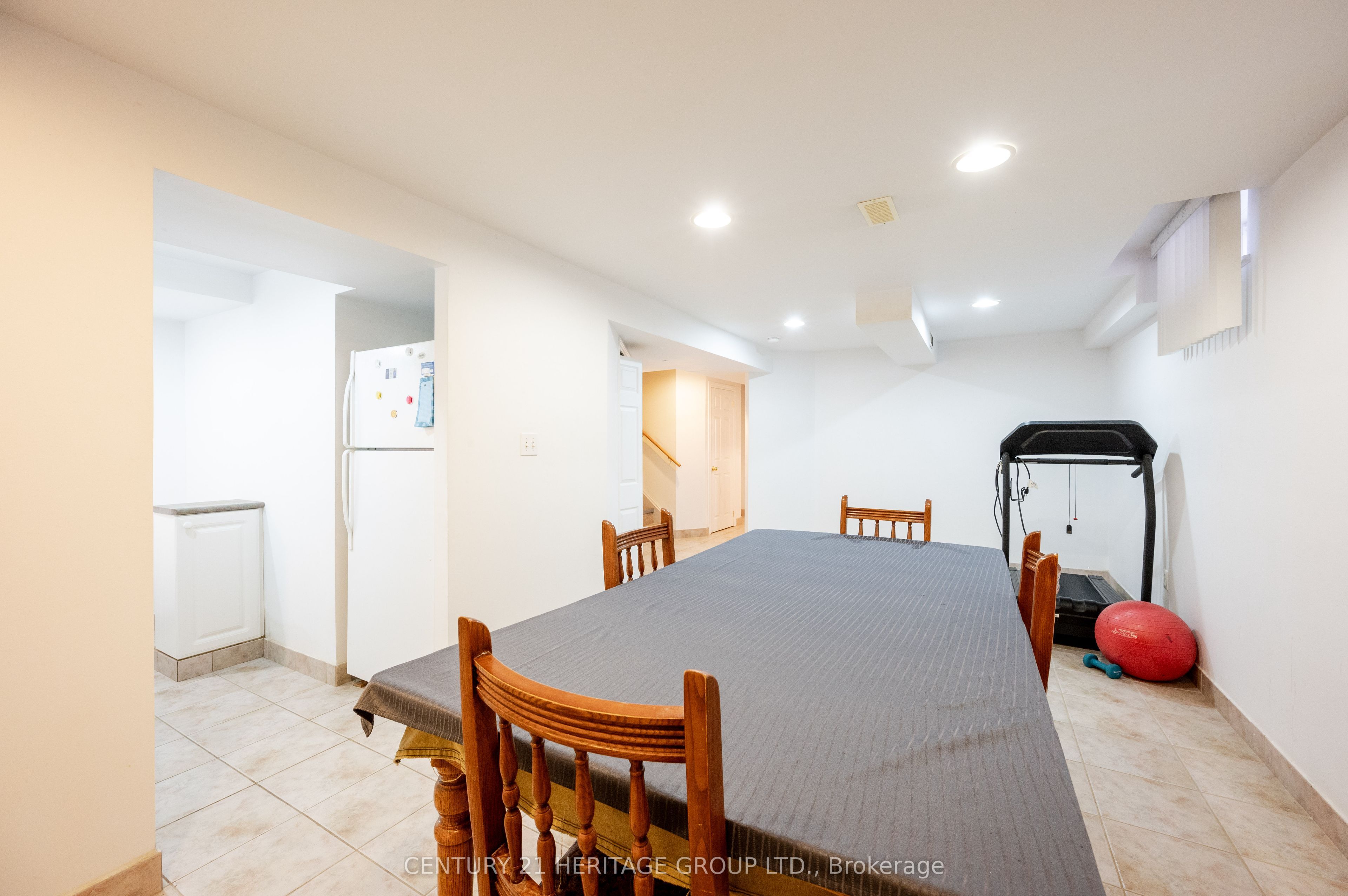 73 Solway Ave Property Photo 40