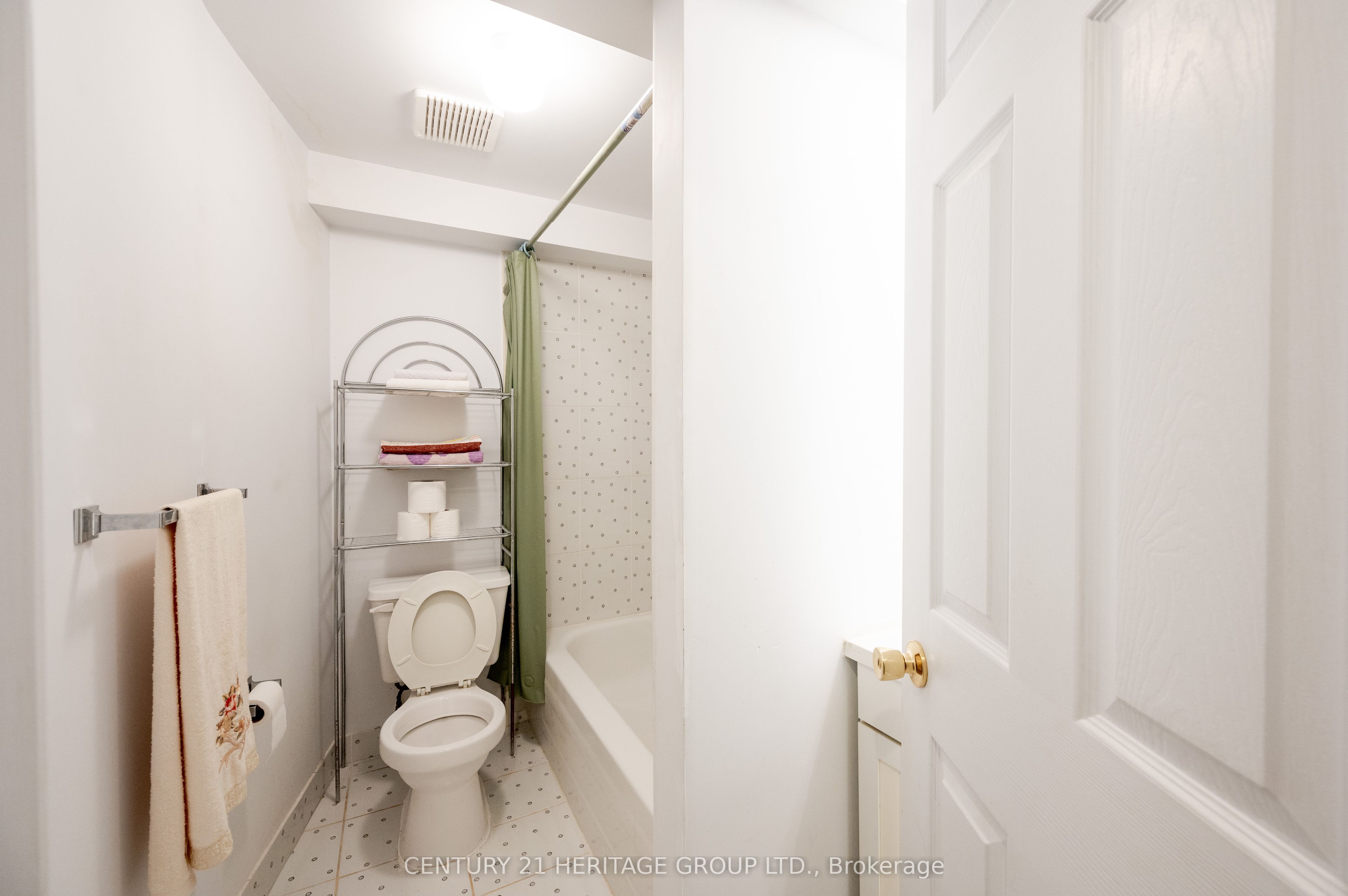 73 Solway Ave Property Photo 45