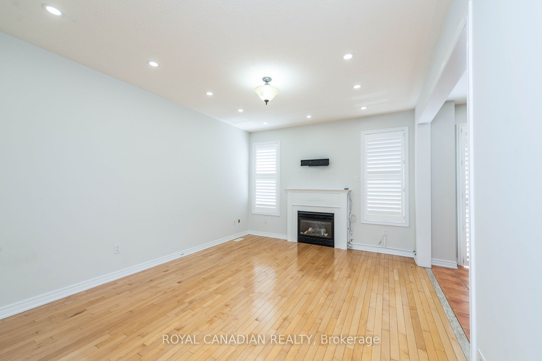 119 Saffron St Property Photo 13