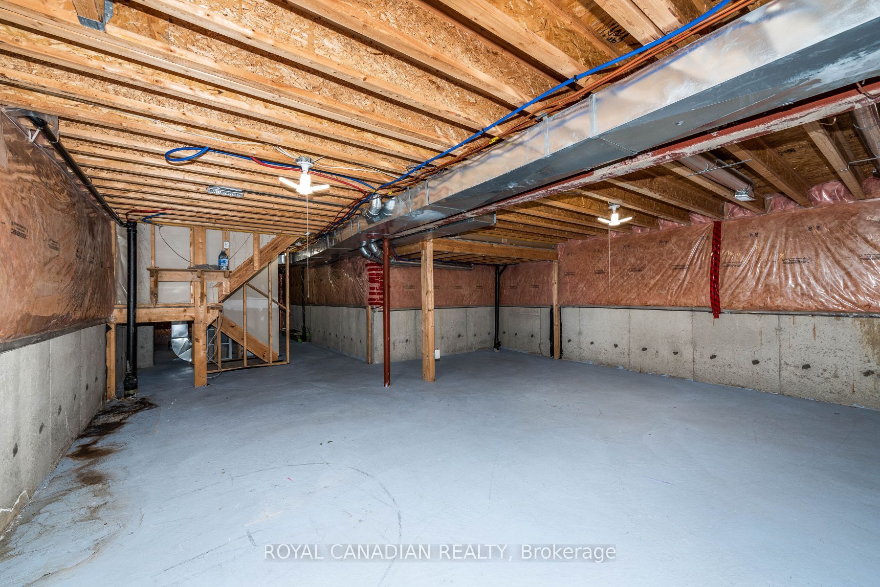 119 Saffron St Property Photo 44