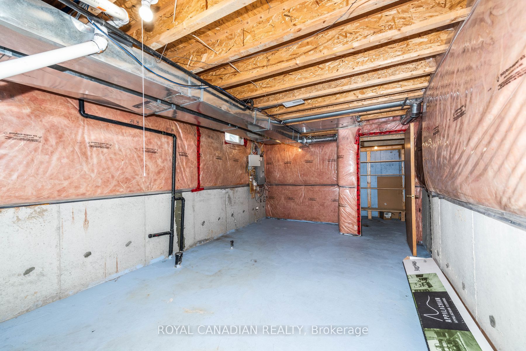 119 Saffron St Property Photo 46