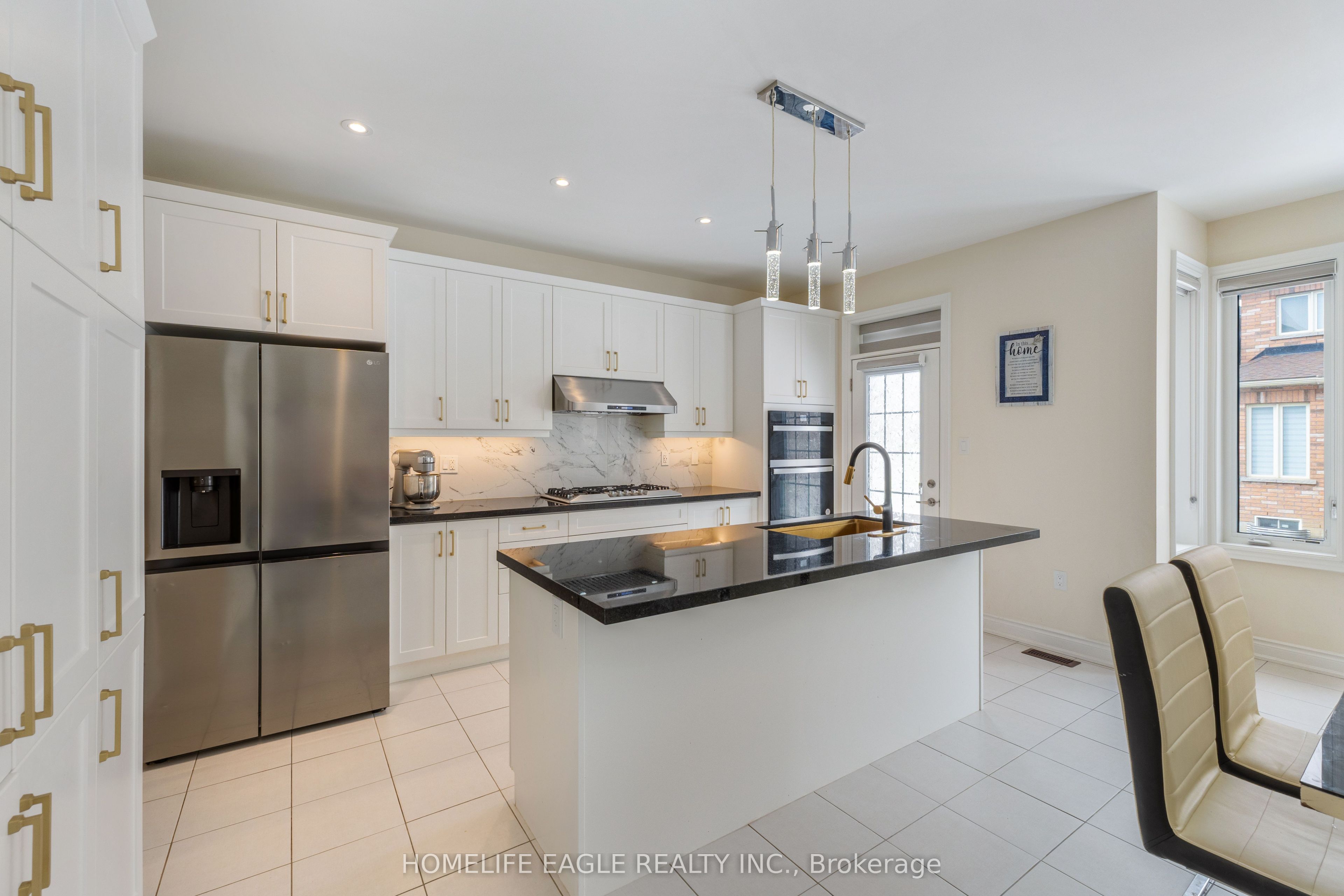 157 Kenneth Rogers Crescent Property Photo 8