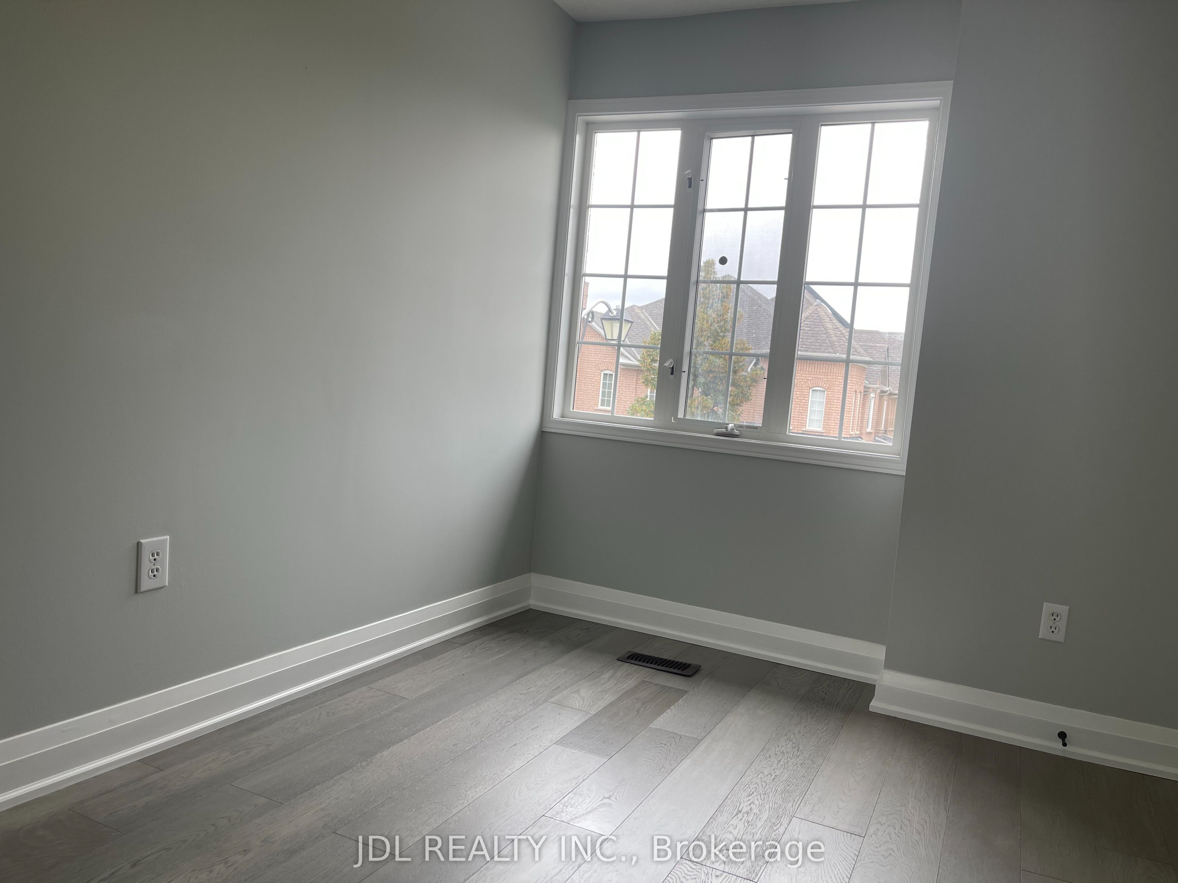 786 Caboto Trail Property Photo 9