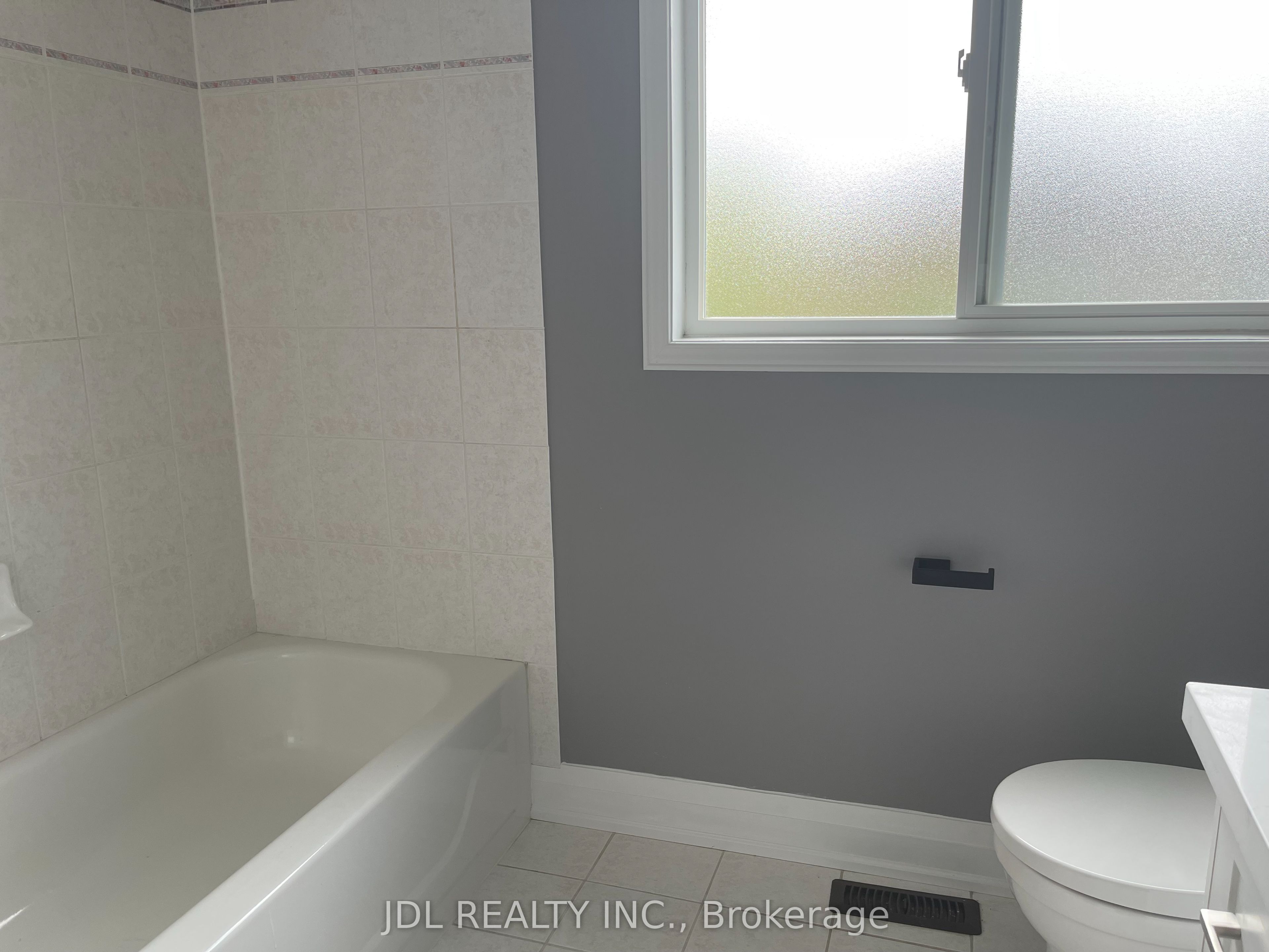 786 Caboto Trail Property Photo 16