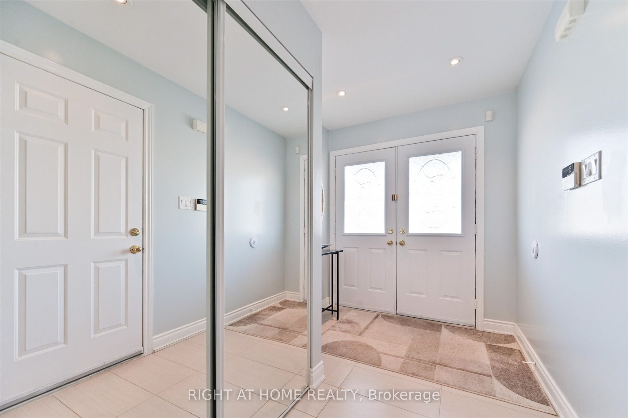 26 Benjamin Hood Crescent Property Photo 4