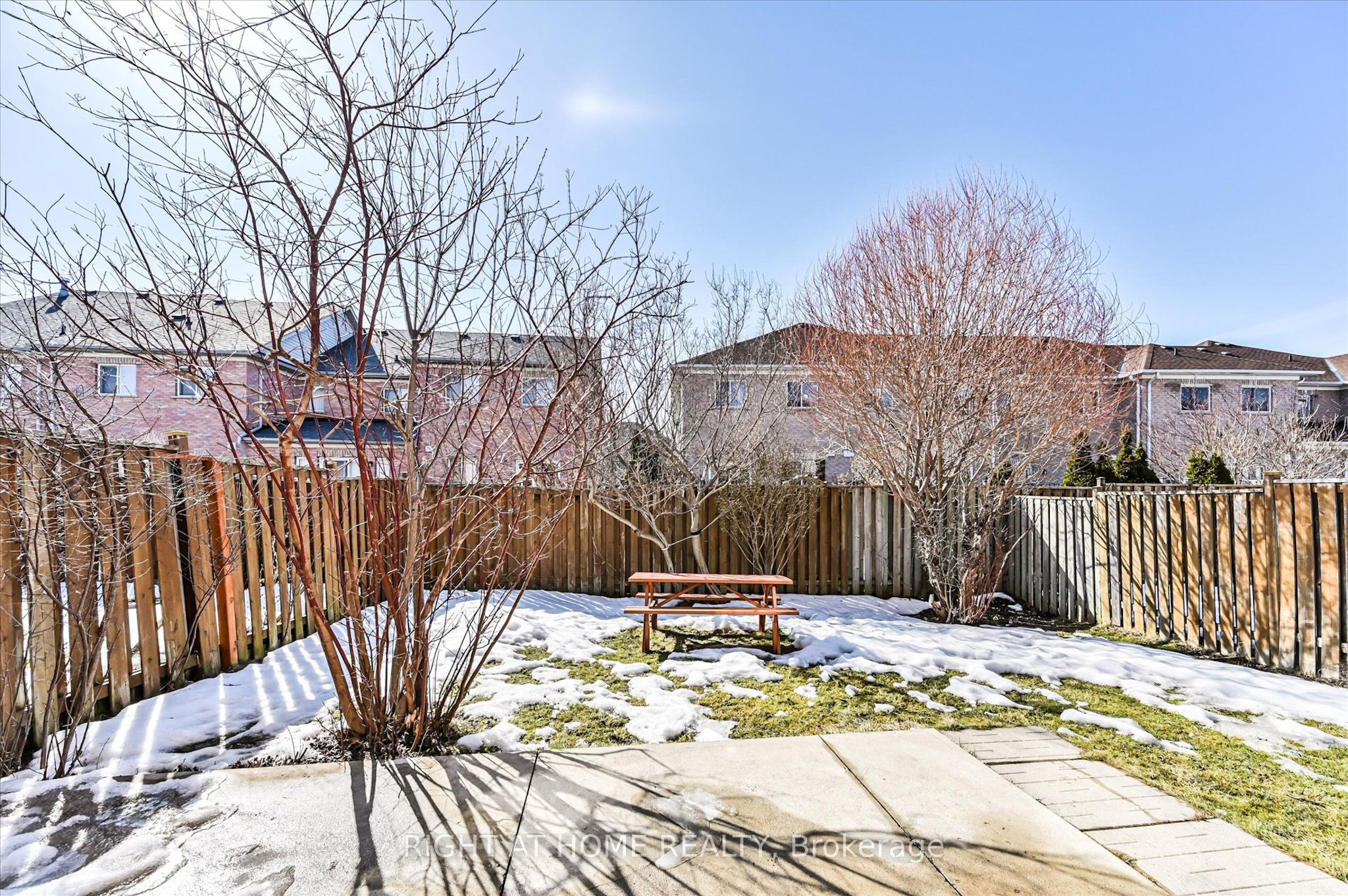 26 Benjamin Hood Crescent Property Photo 24