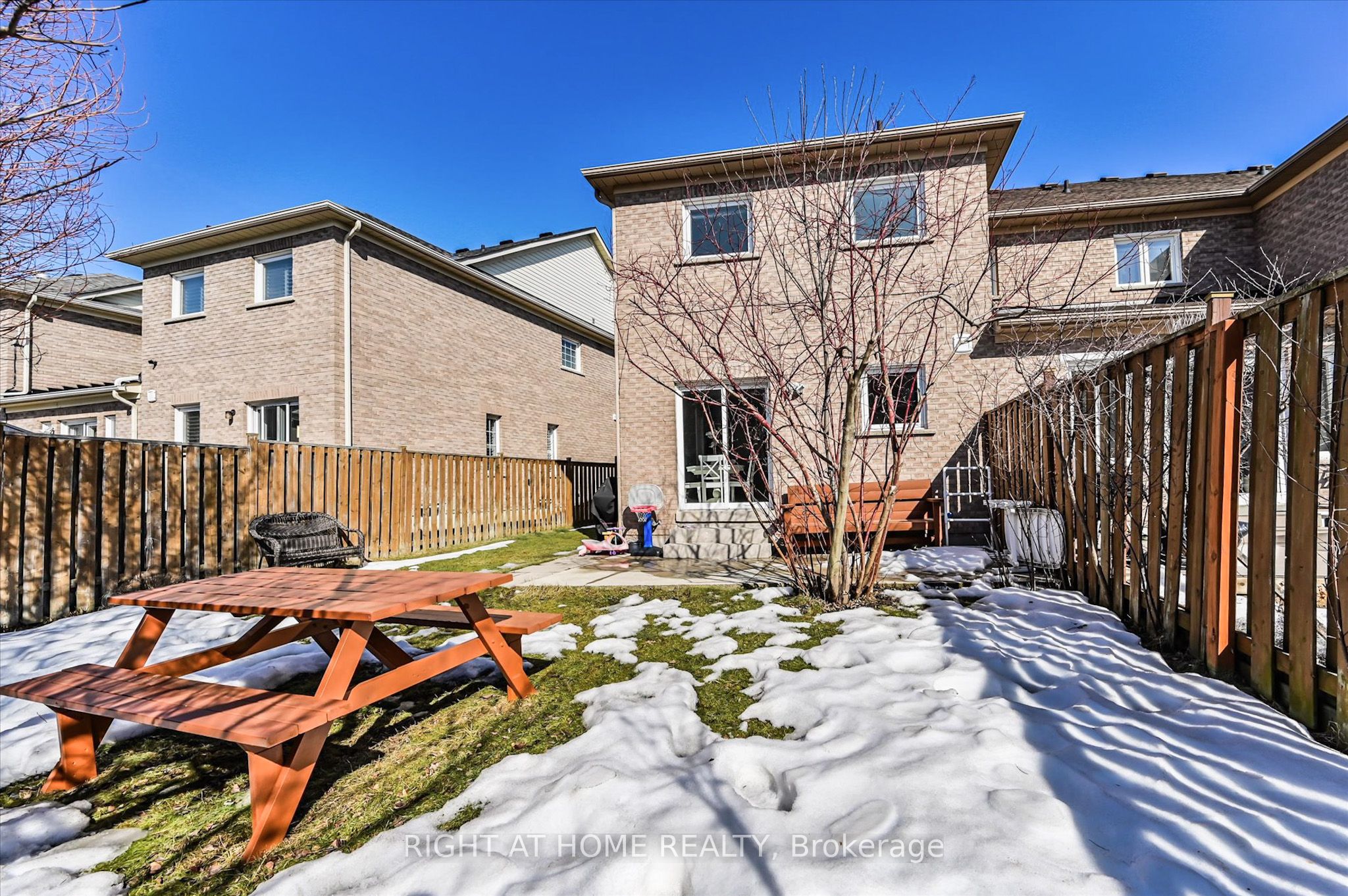 26 Benjamin Hood Crescent Property Photo 26