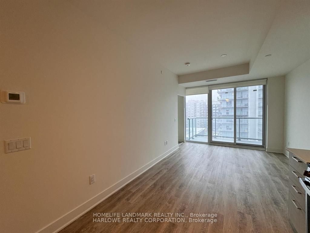 #901 - 185 Deerfield Road Property Photo 6