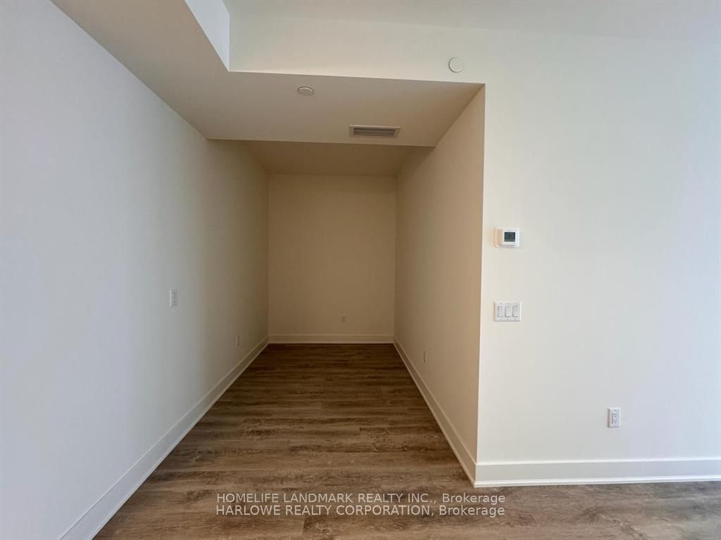 #901 - 185 Deerfield Road Property Photo 8