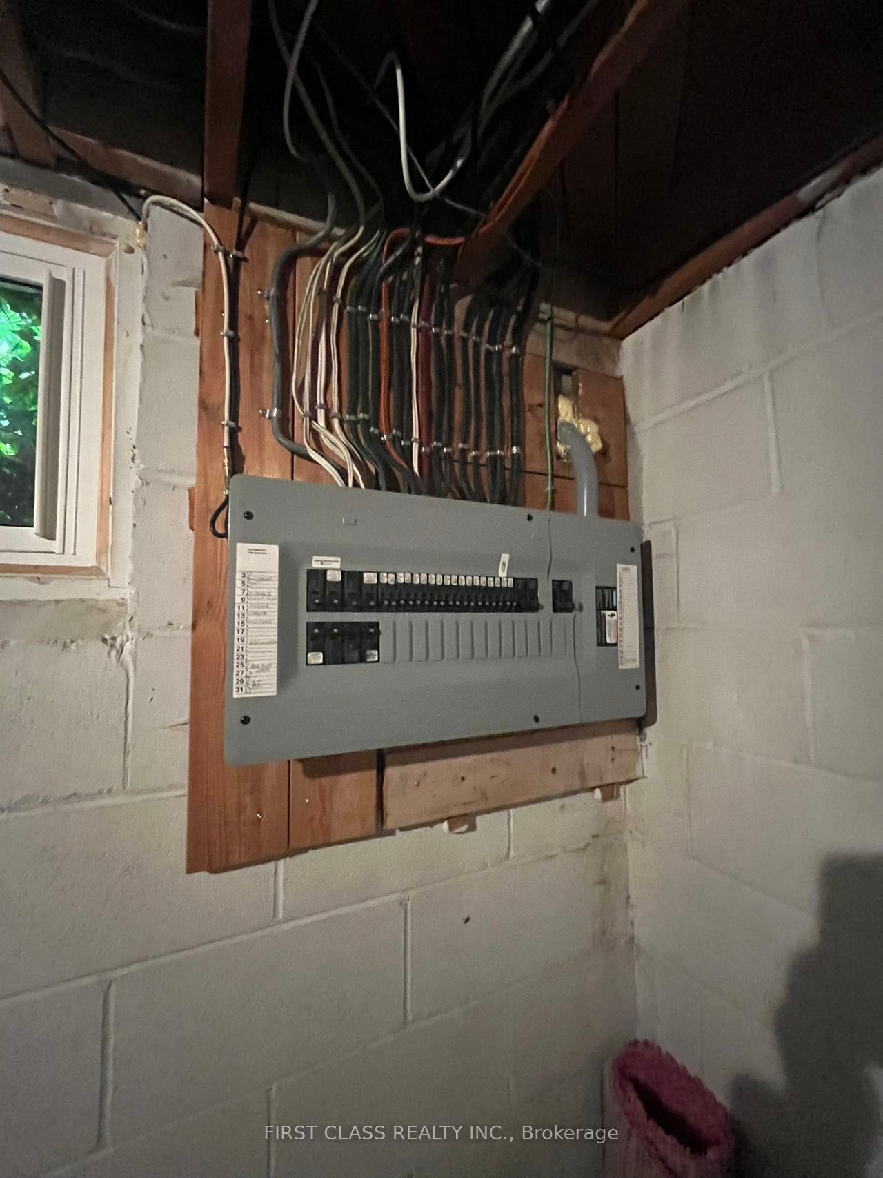 83 Lincoln Green Drive Property Photo 18