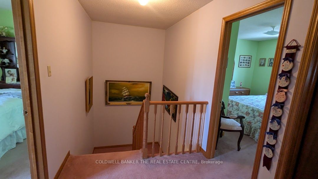 #2 - 10 Riverley Lane Property Photo 9