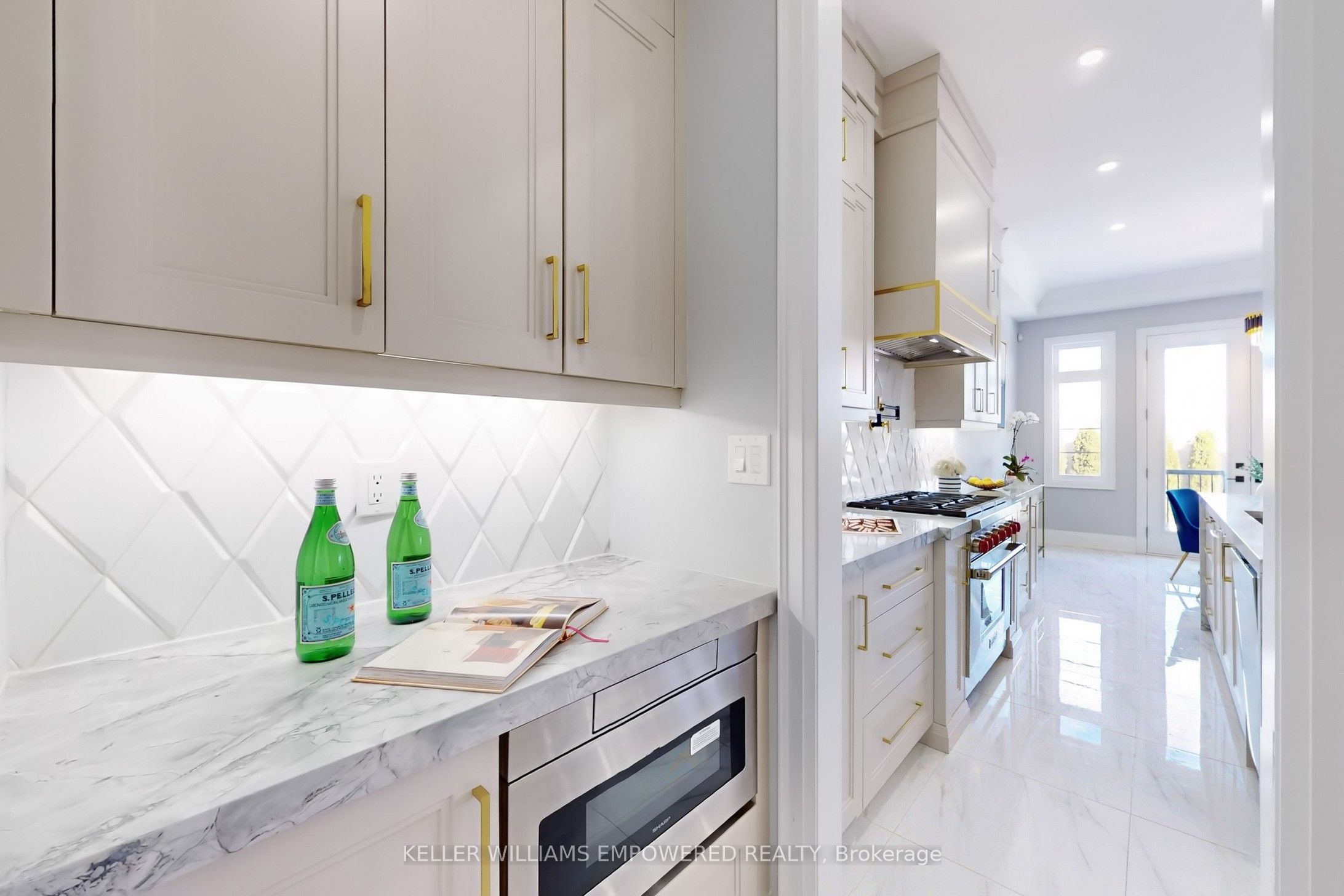 266 Touch Gold Crescent Property Photo 12