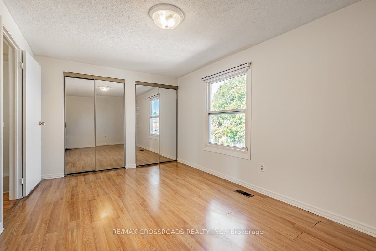 15 Peachtree Place Property Photo 11