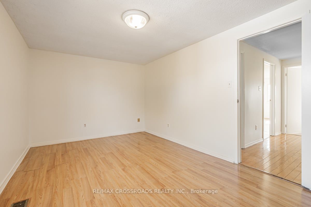 15 Peachtree Place Property Photo 12
