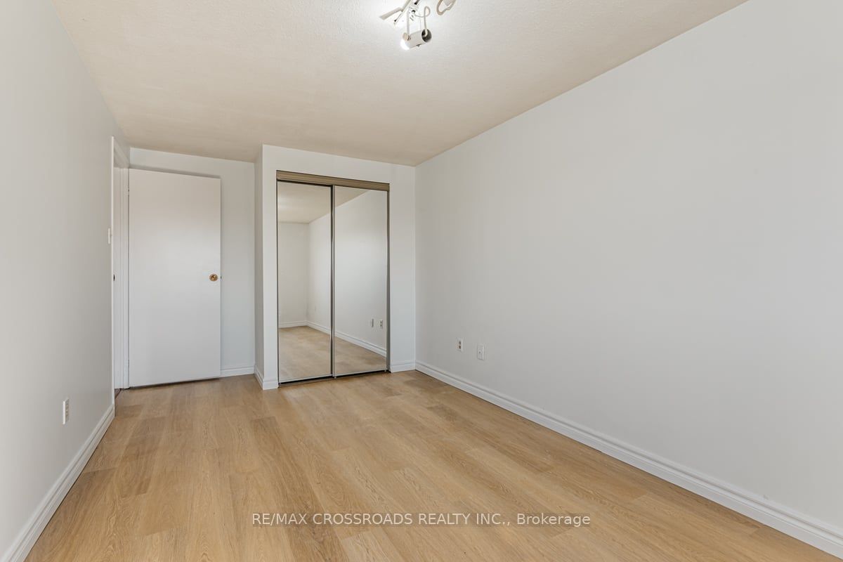 15 Peachtree Place Property Photo 14