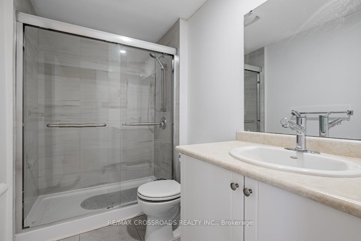 15 Peachtree Place Property Photo 17