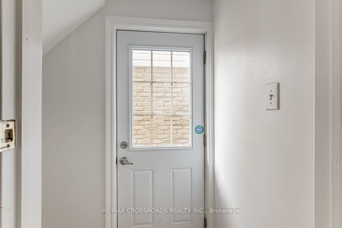 15 Peachtree Place Property Photo 18