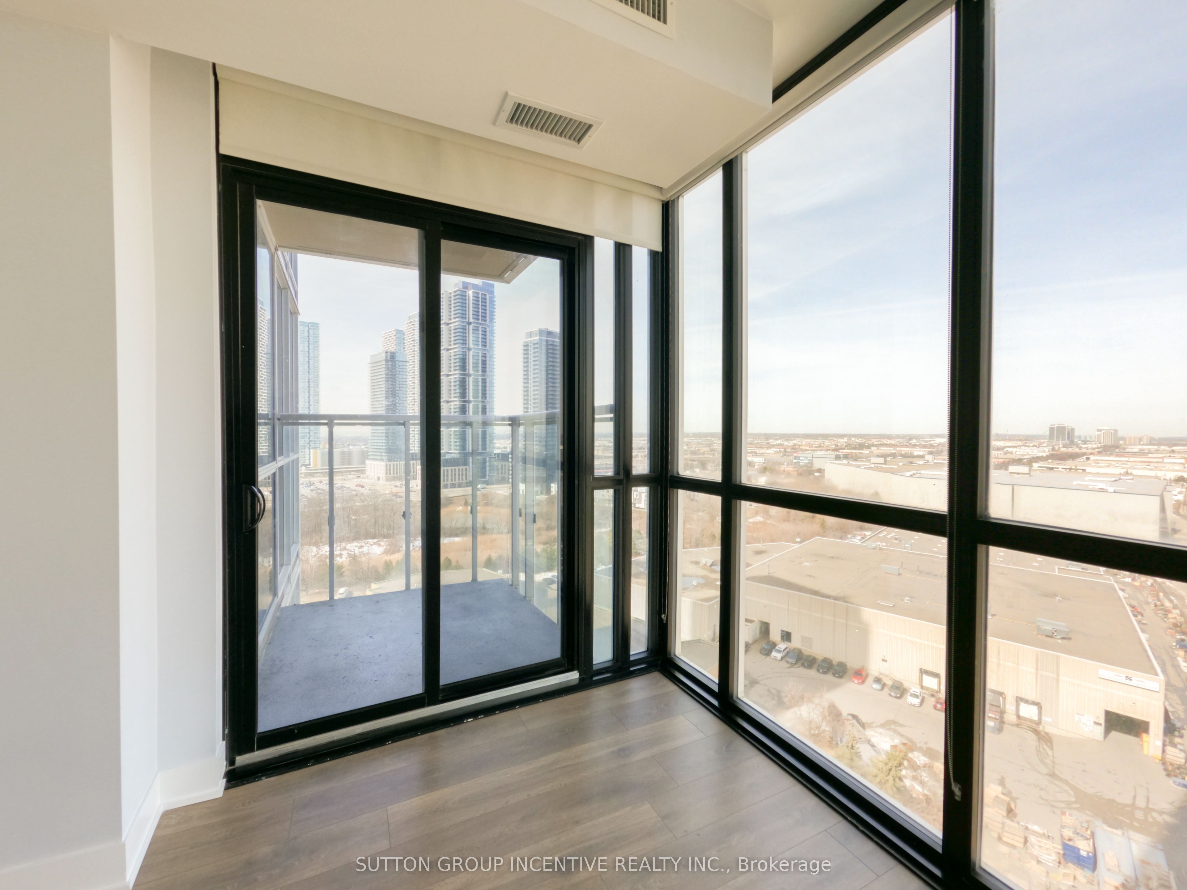 #1407 - 2908 Highway 7 Property Photo 7
