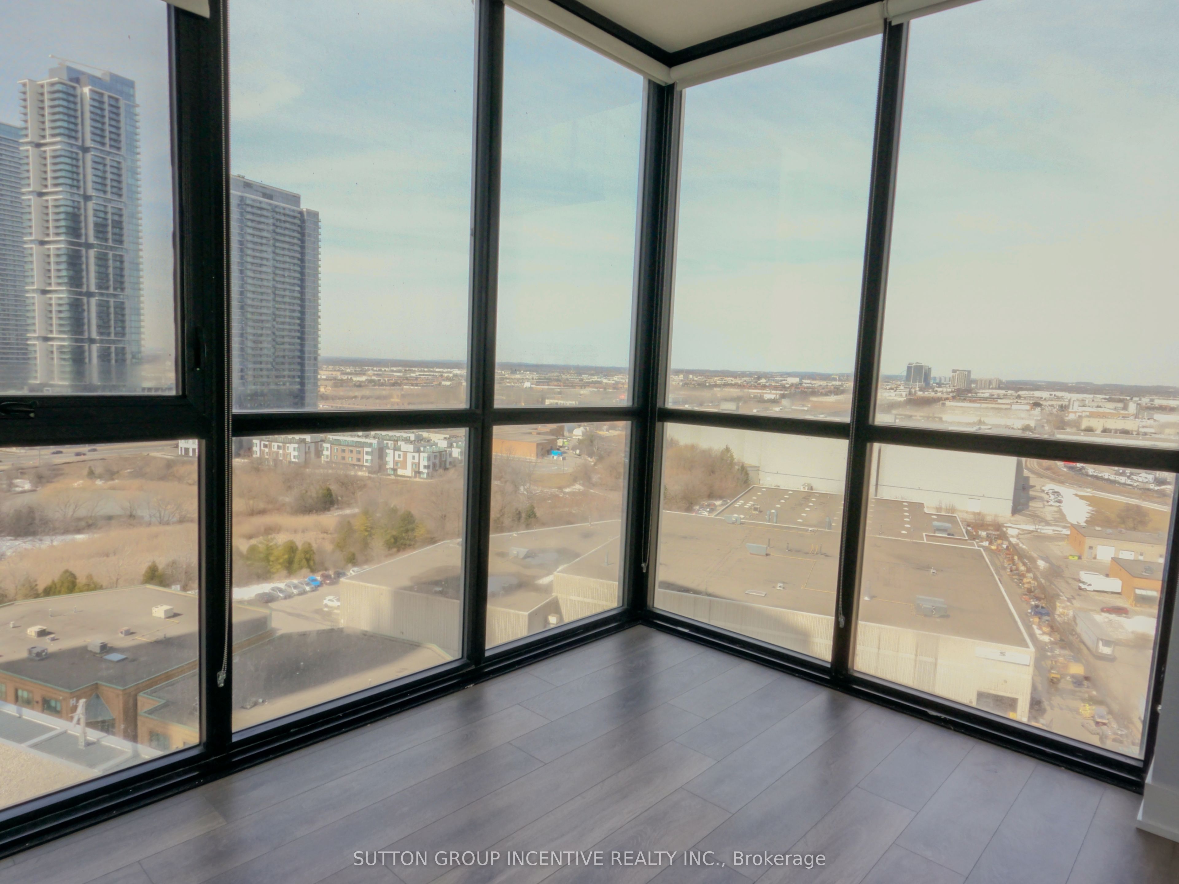 #1407 - 2908 Highway 7 Property Photo 11