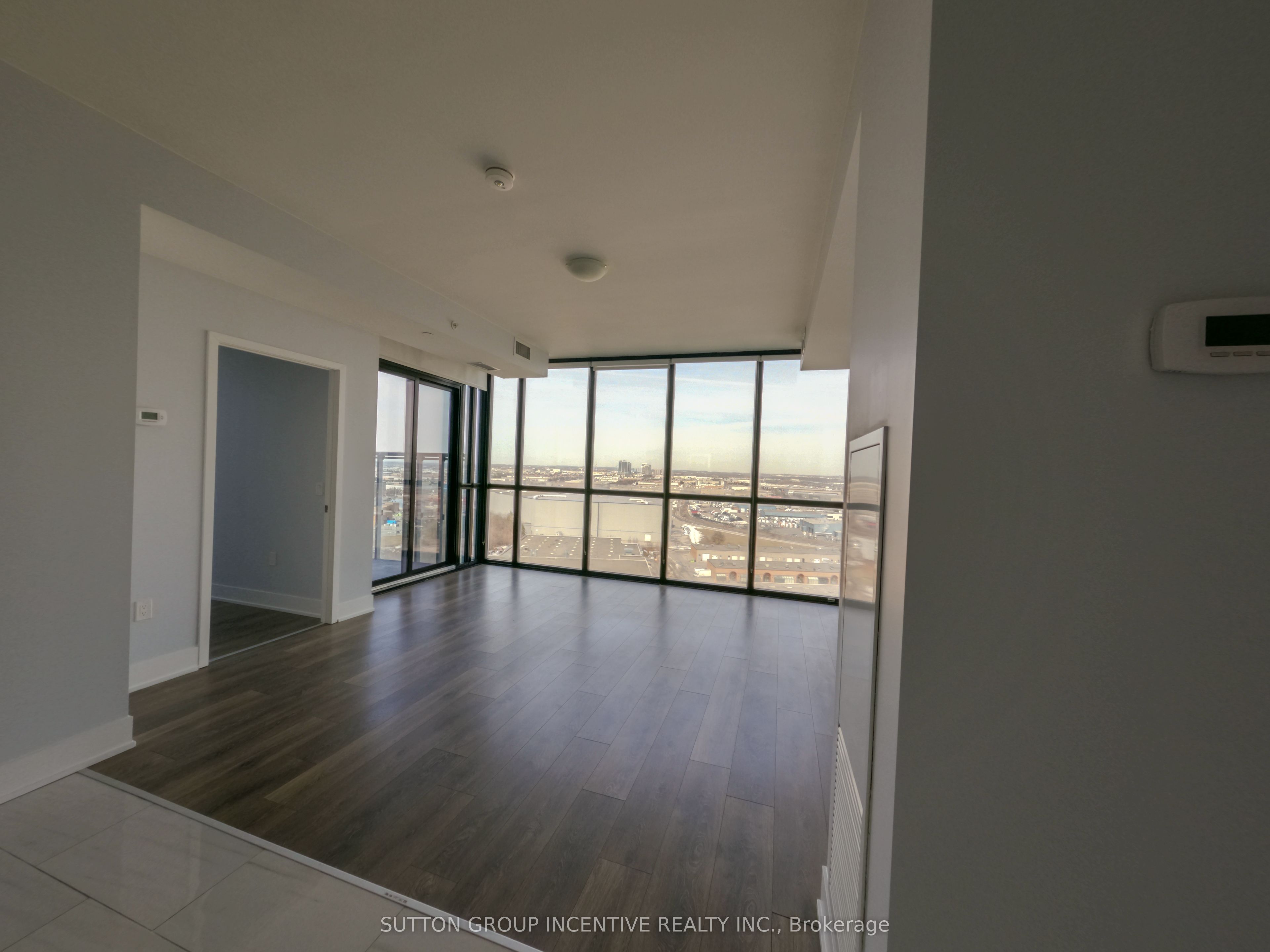 #1407 - 2908 Highway 7 Property Photo 13